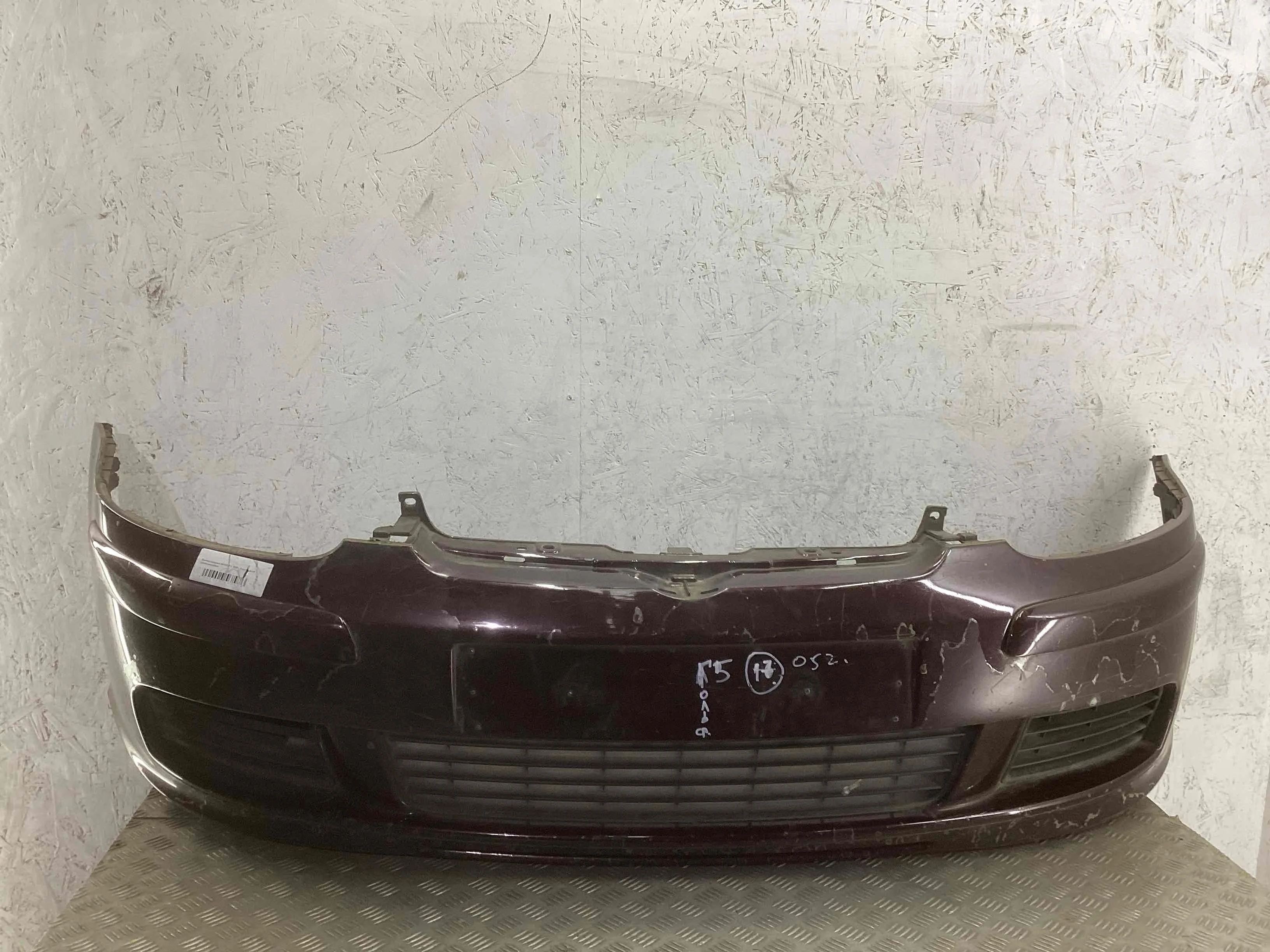 Бампер передний Volkswagen Golf V (1K) 2004-2009 2005 1,4 Бензин МКПП Хэтчбек