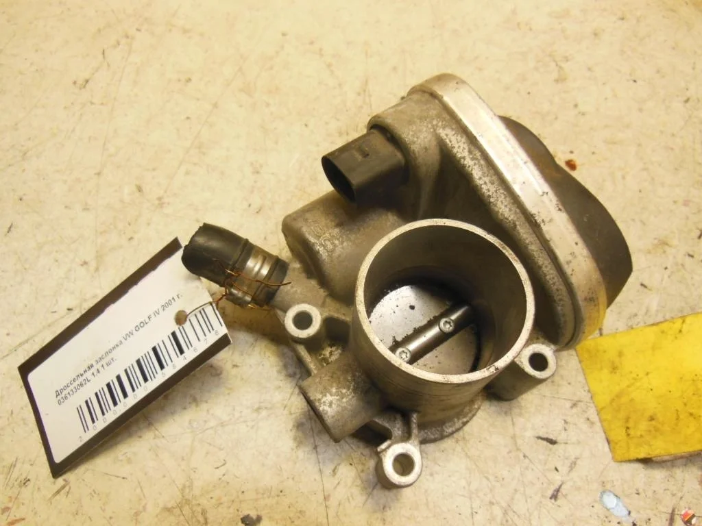 Заслонка дроссельная Volkswagen Golf IV (1J) 1997-2004 2001 1,4 Бензин МКПП Хэтчбек