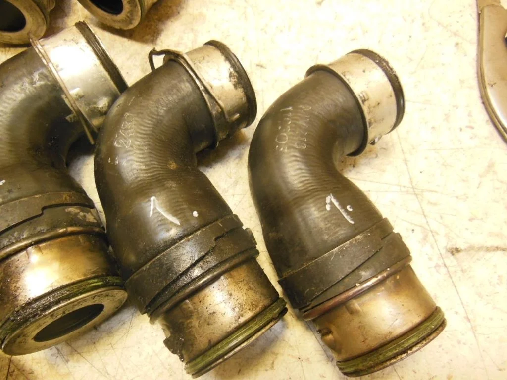 Патрубок интеркулера Volkswagen Passat B6 (3C) 2005-2010 2005 1,9 Дизель