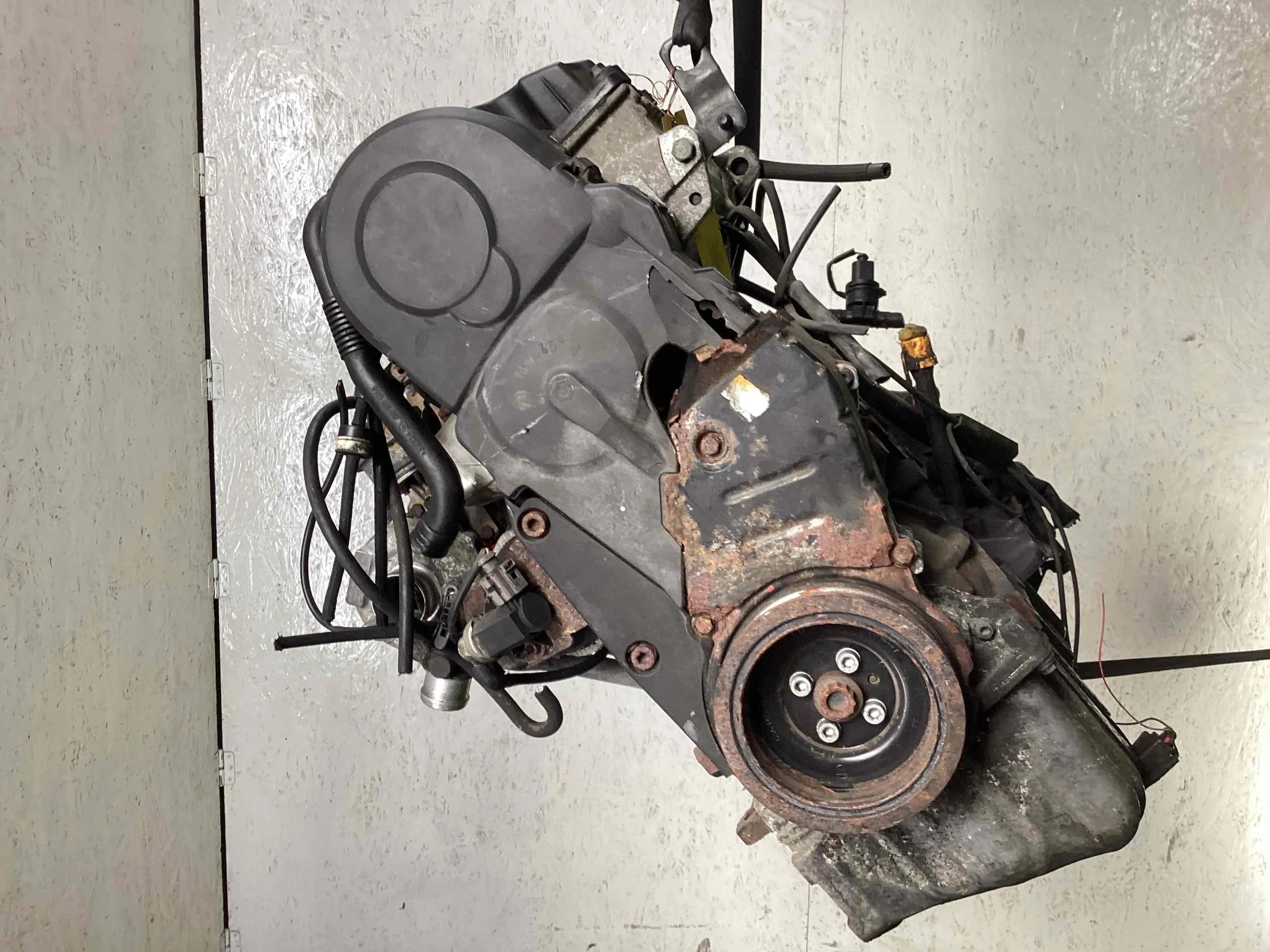 Двигатель Audi A4 B6 (8EC, 8E5) 2000-2006 2004 1,9 Дизель МКПП Седан