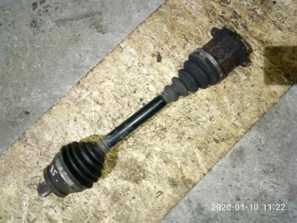 Полуось передняя левая (приводной вал, ШРУС) Audi A4 B6 (8EC, 8E5) 2000-2006 2004 2,5 Дизель
