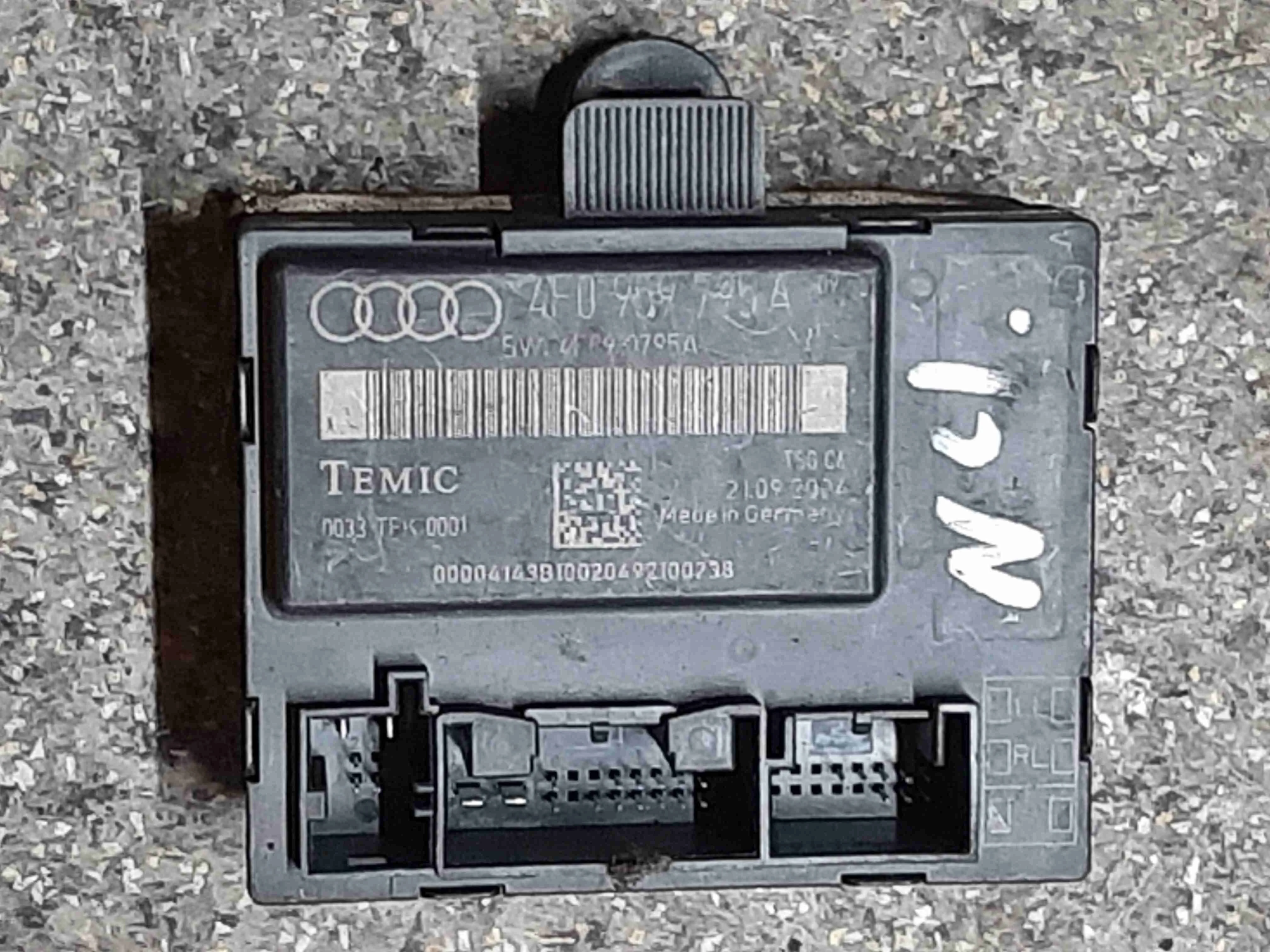 Блок комфорта Audi A6 C6 (4F) 2004-2008 2005 2,5 Дизель