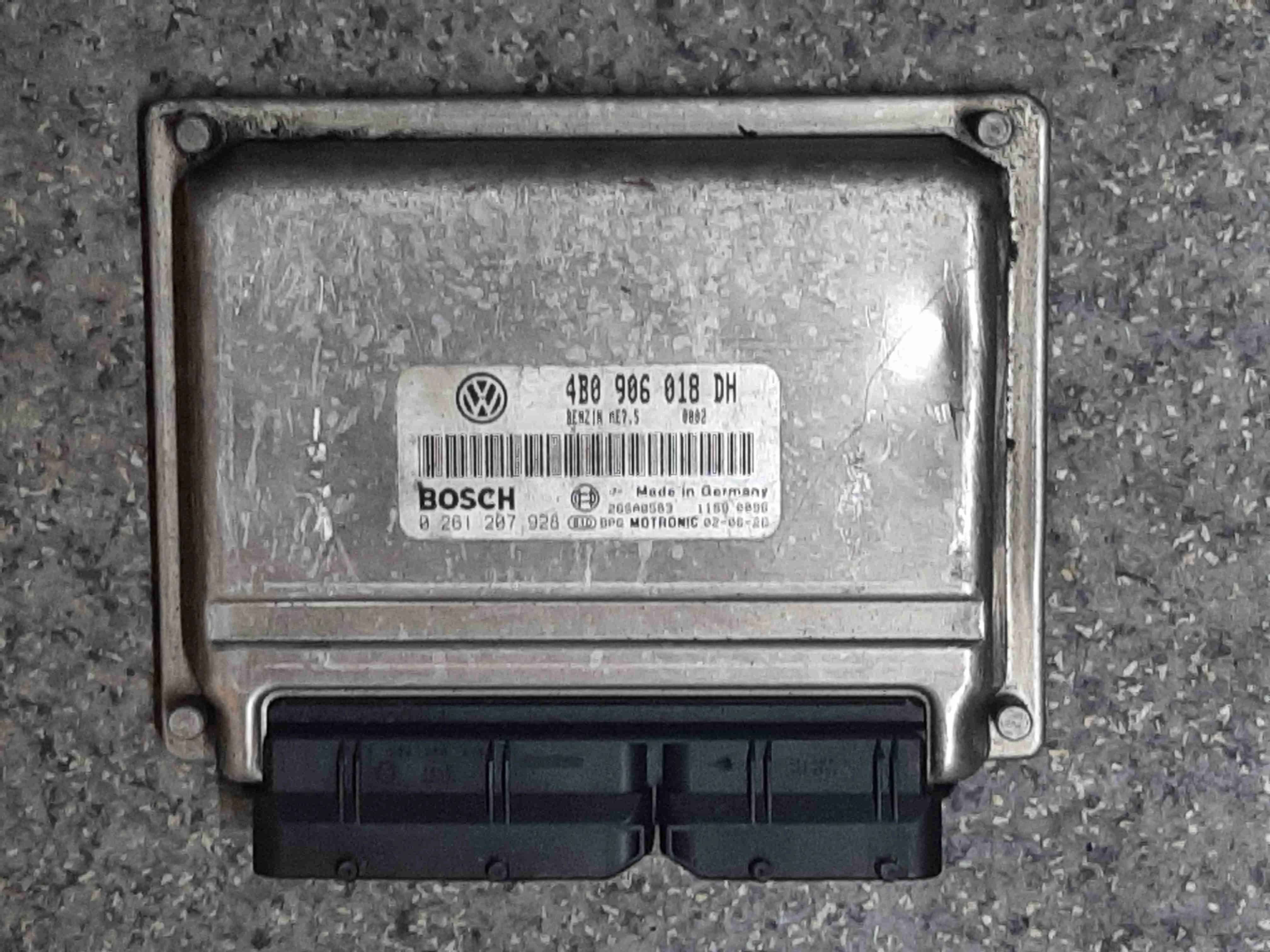 Блок управления двигателем Volkswagen Passat B5+ (3B) 2000-2005 рестайлинг 2001 1,8 Бензин
