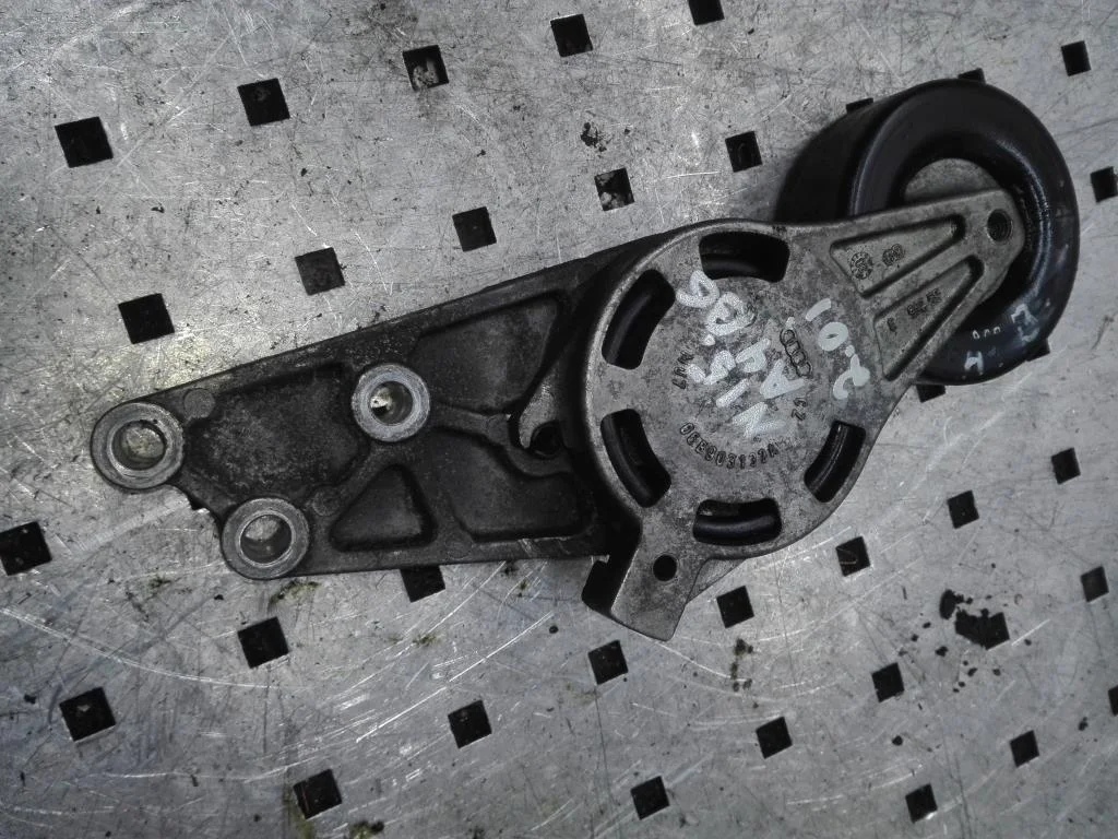Натяжитель ремня генератора Audi A4 B6 (8EC, 8E5) 2000-2006 2003 2,0 Бензин