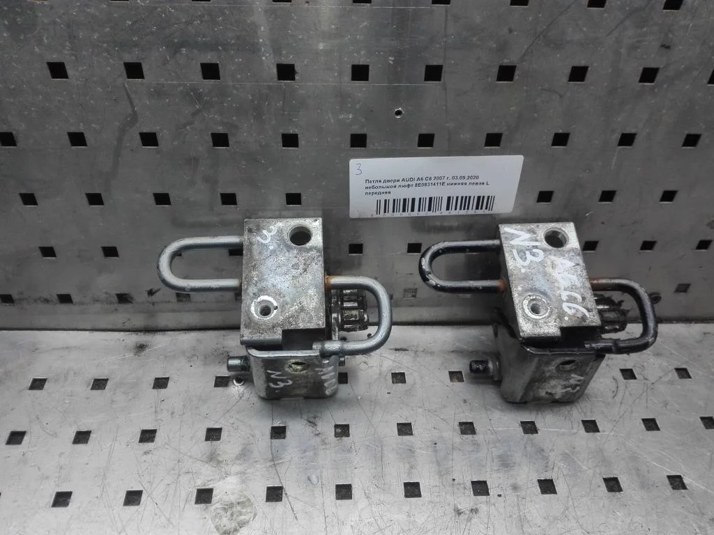 Петля двери передней левой Audi A6 C6 (4F) 2004-2008 2007
