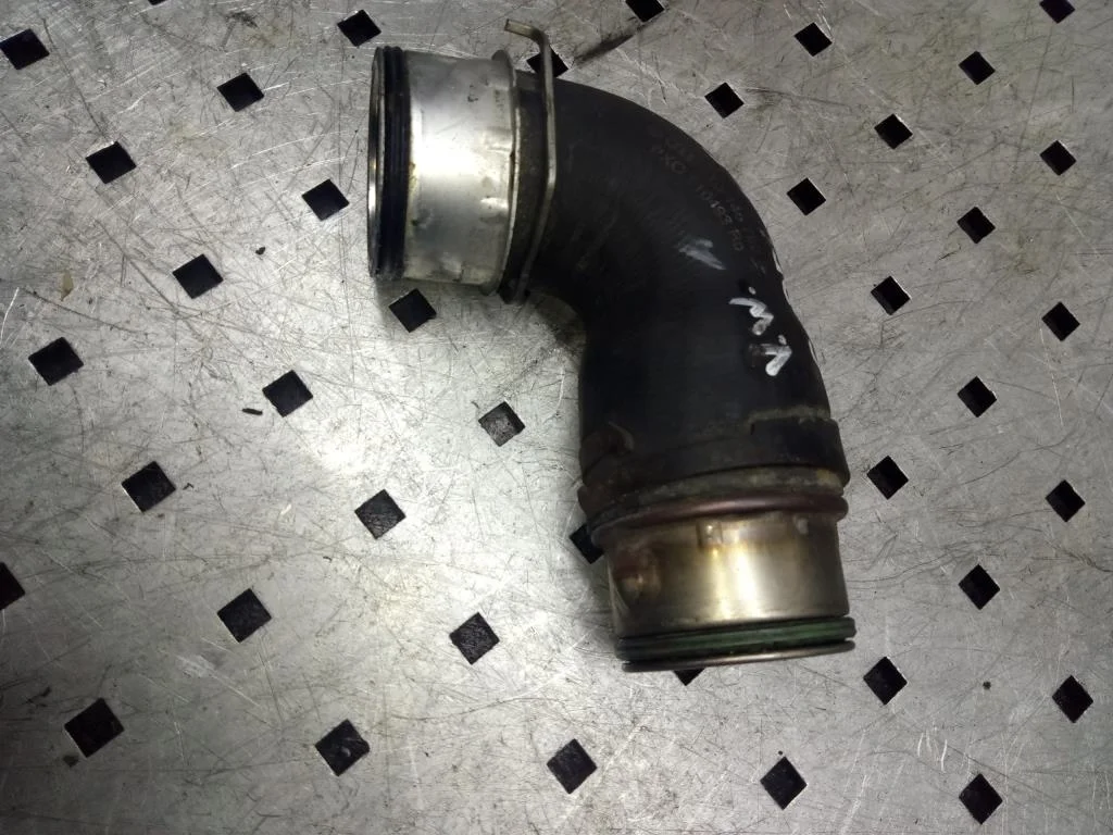 Патрубок интеркулера Volkswagen Caddy III (2K) 2004-2010 2005 1,9 Дизель