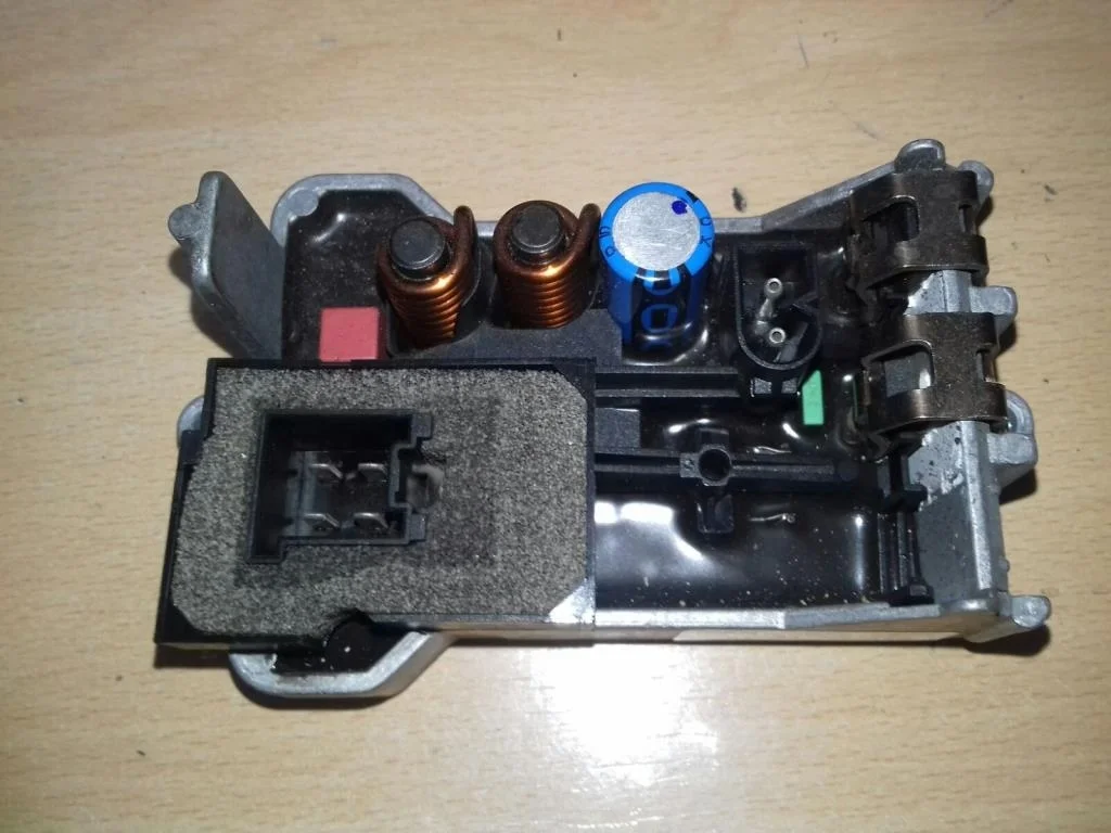 Сопротивление печки Mercedes E (W211) 2002-2006  2002