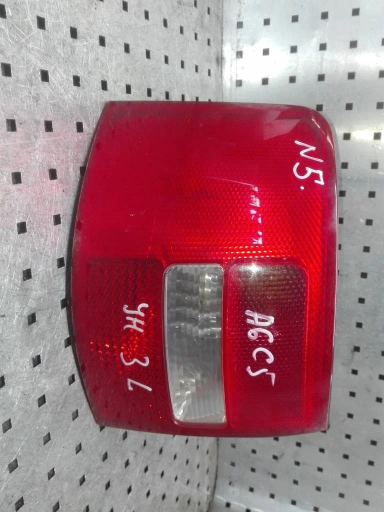 Фонарь задний левый Audi A6 C5 (4B) 1997-2001 2001    Универсал
