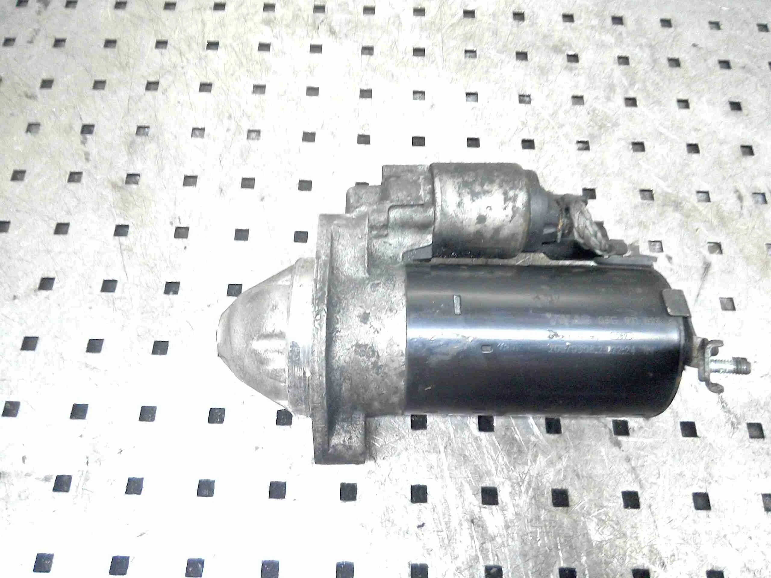 Стартер Audi A4 B7 (8EC, 8ED) 2004-2008 2007 2,0 Дизель