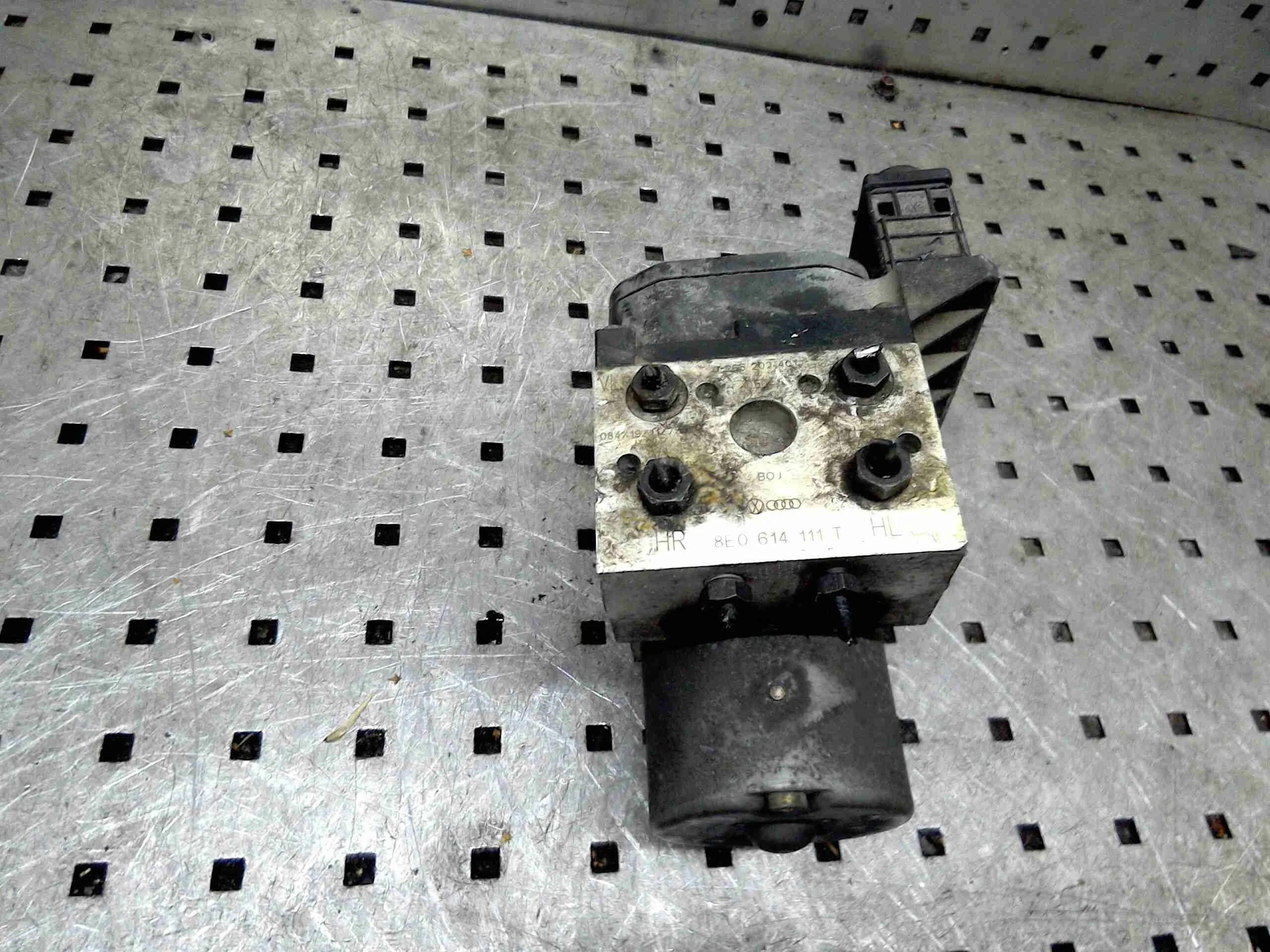 Блок ABS Volkswagen Passat B5 (3B) 1996-2000 2000