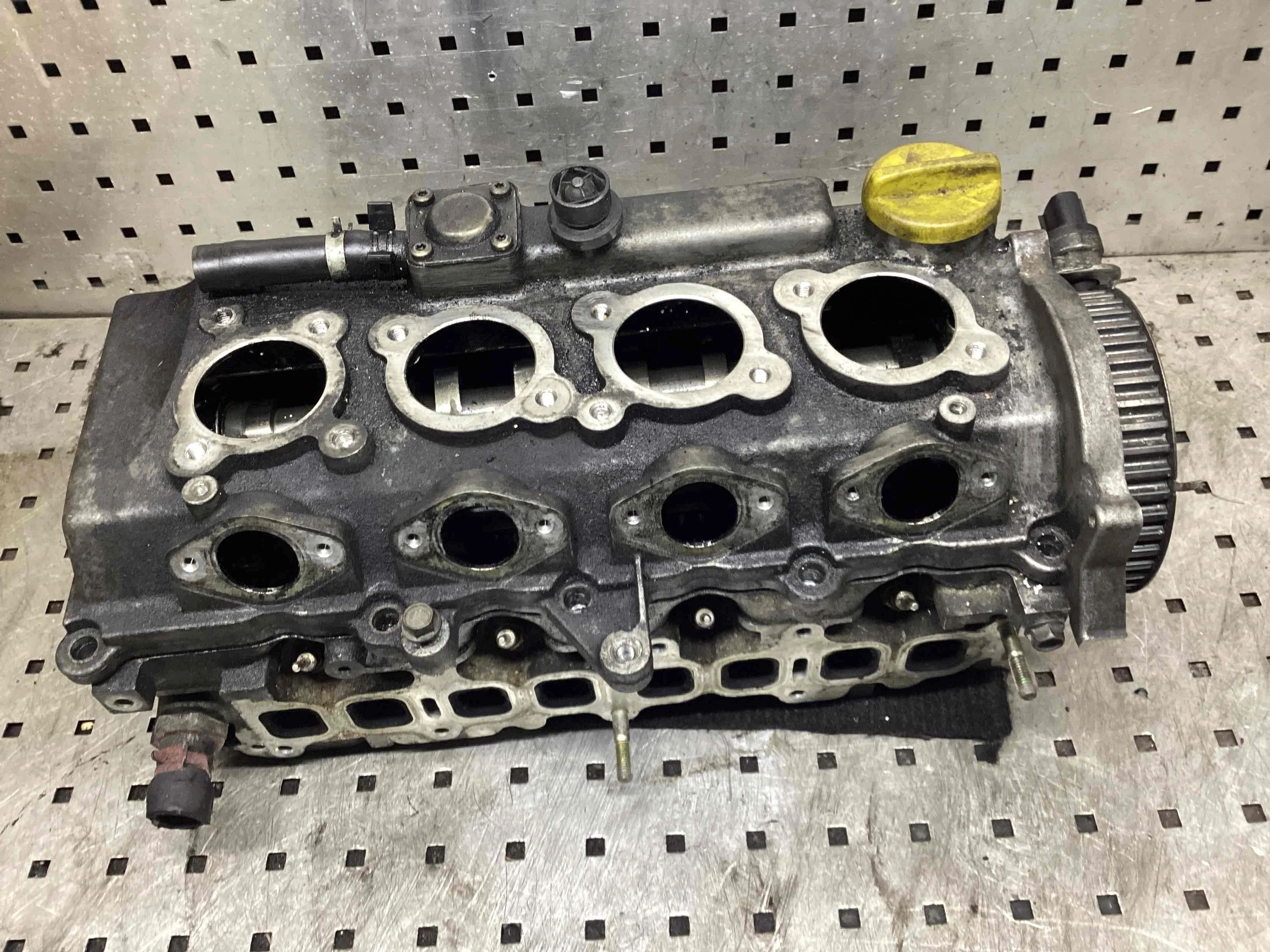 Головка блока цилиндров Opel Astra H 2004-2007 2005 1,7 Дизель МКПП Хэтчбек