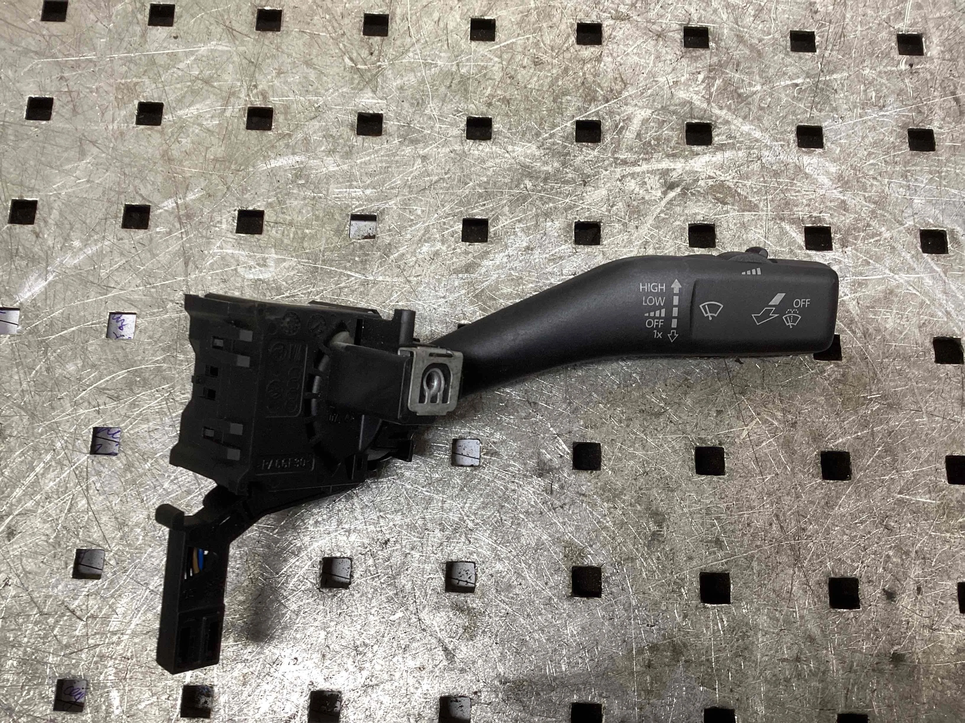 Переключатель дворников Volkswagen Caddy III (2K) 2004-2010 2009