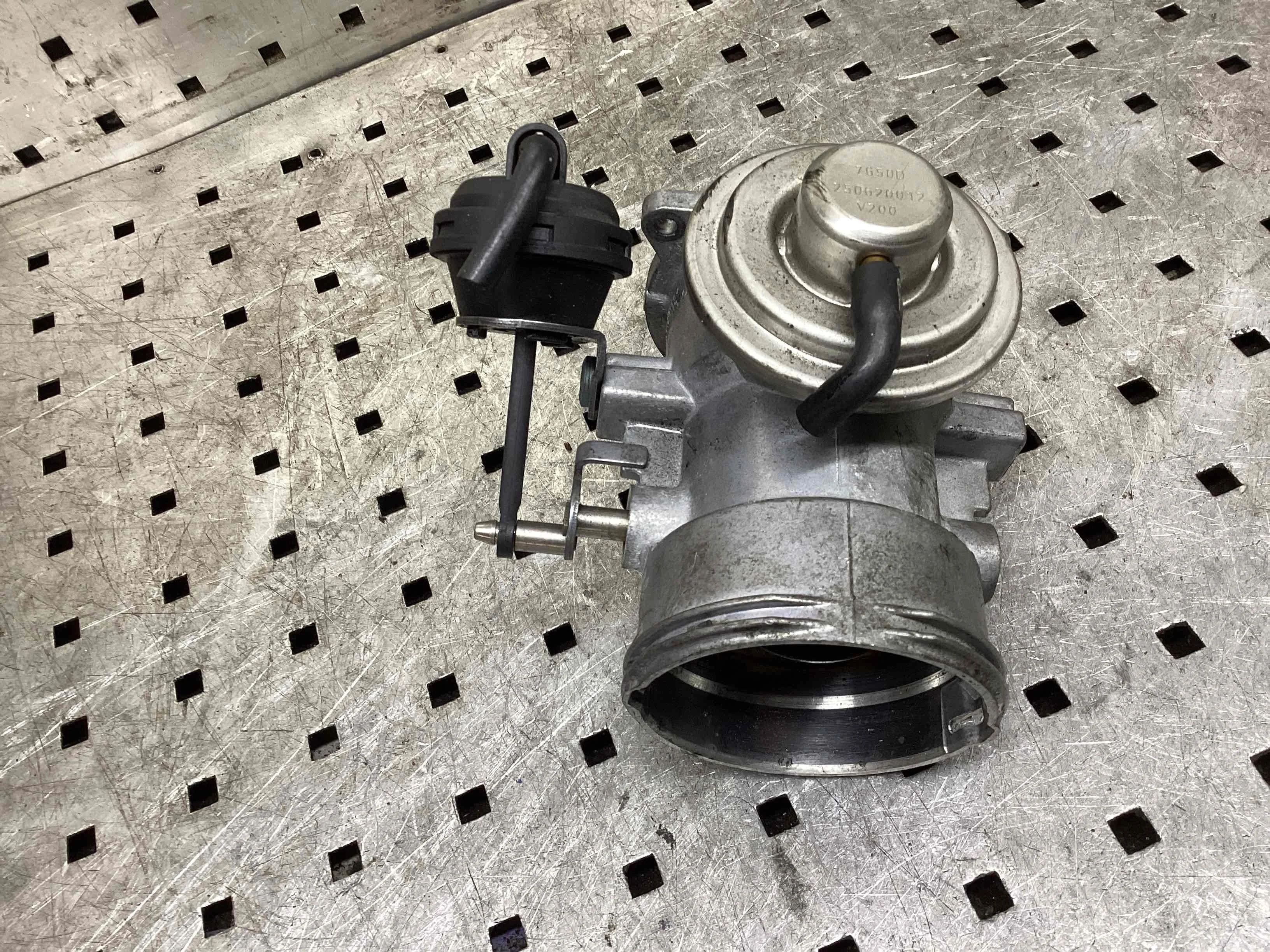 Клапан EGR Volkswagen Touareg I (7L) 2002-2006 2004 2,5 Дизель