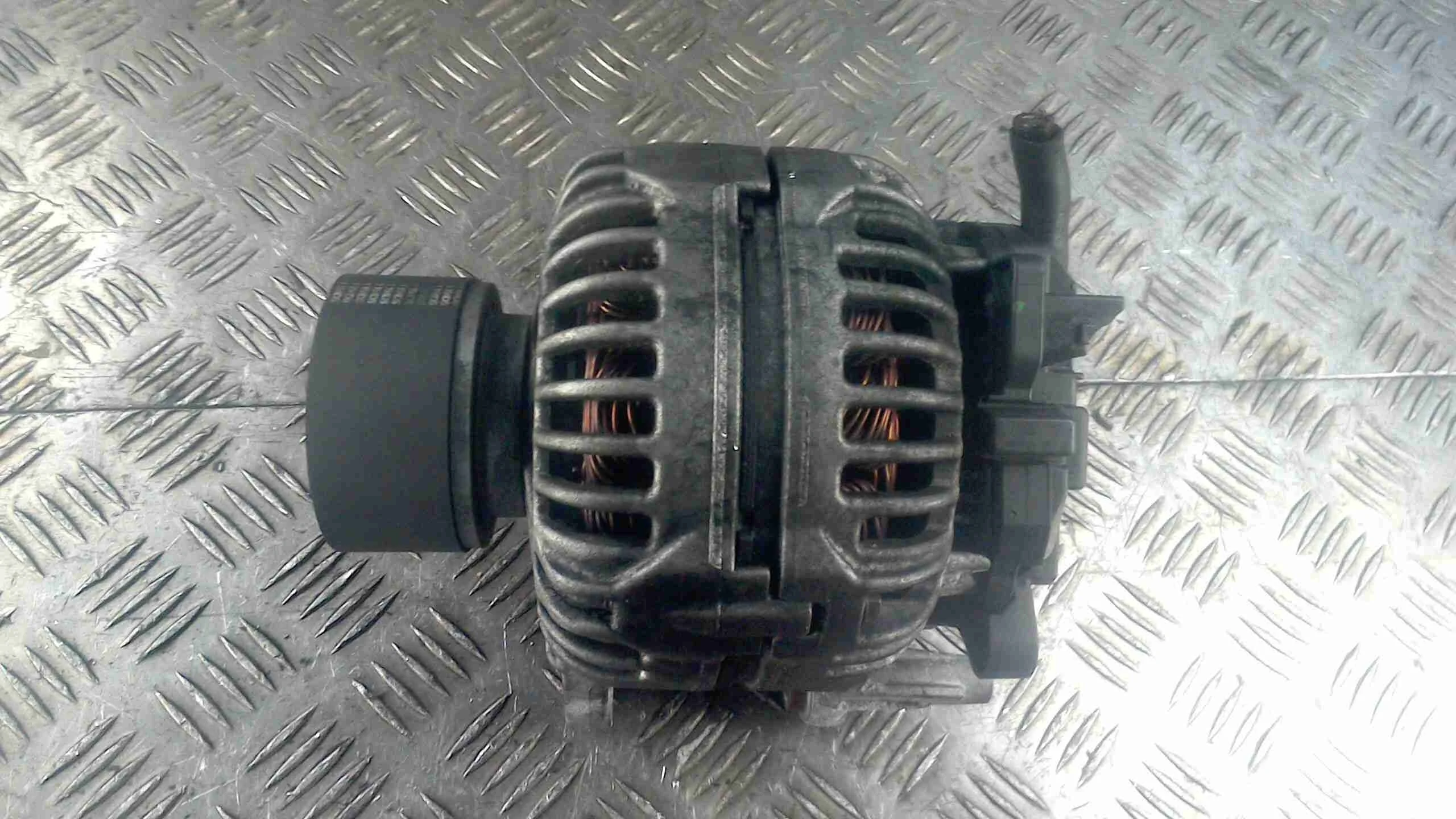 Генератор Volkswagen Touareg I (7L) 2002-2006 2005 2,5 Дизель