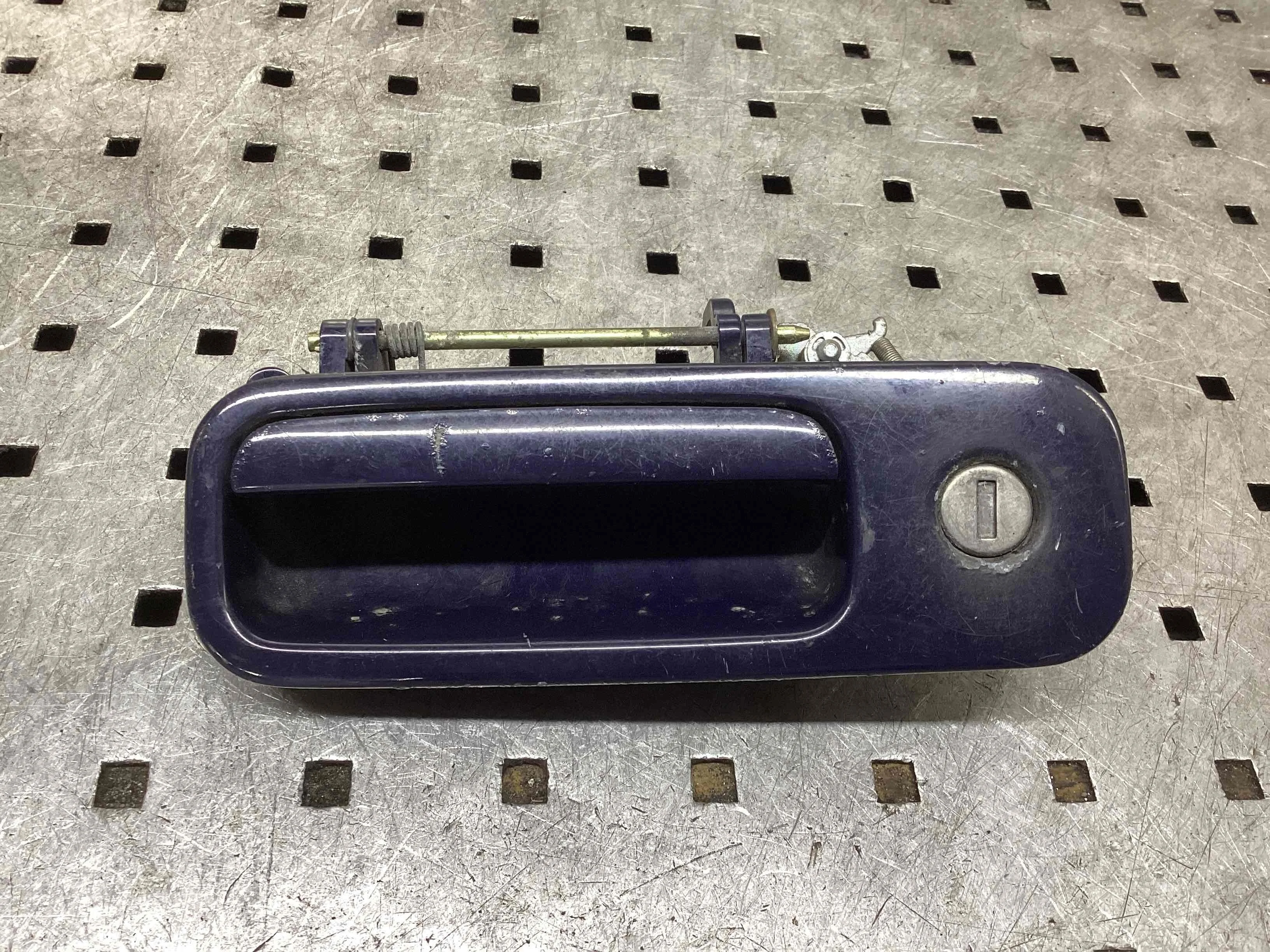 Ручка крышки багажника Volkswagen Golf IV (1J) 1997-2004 2000