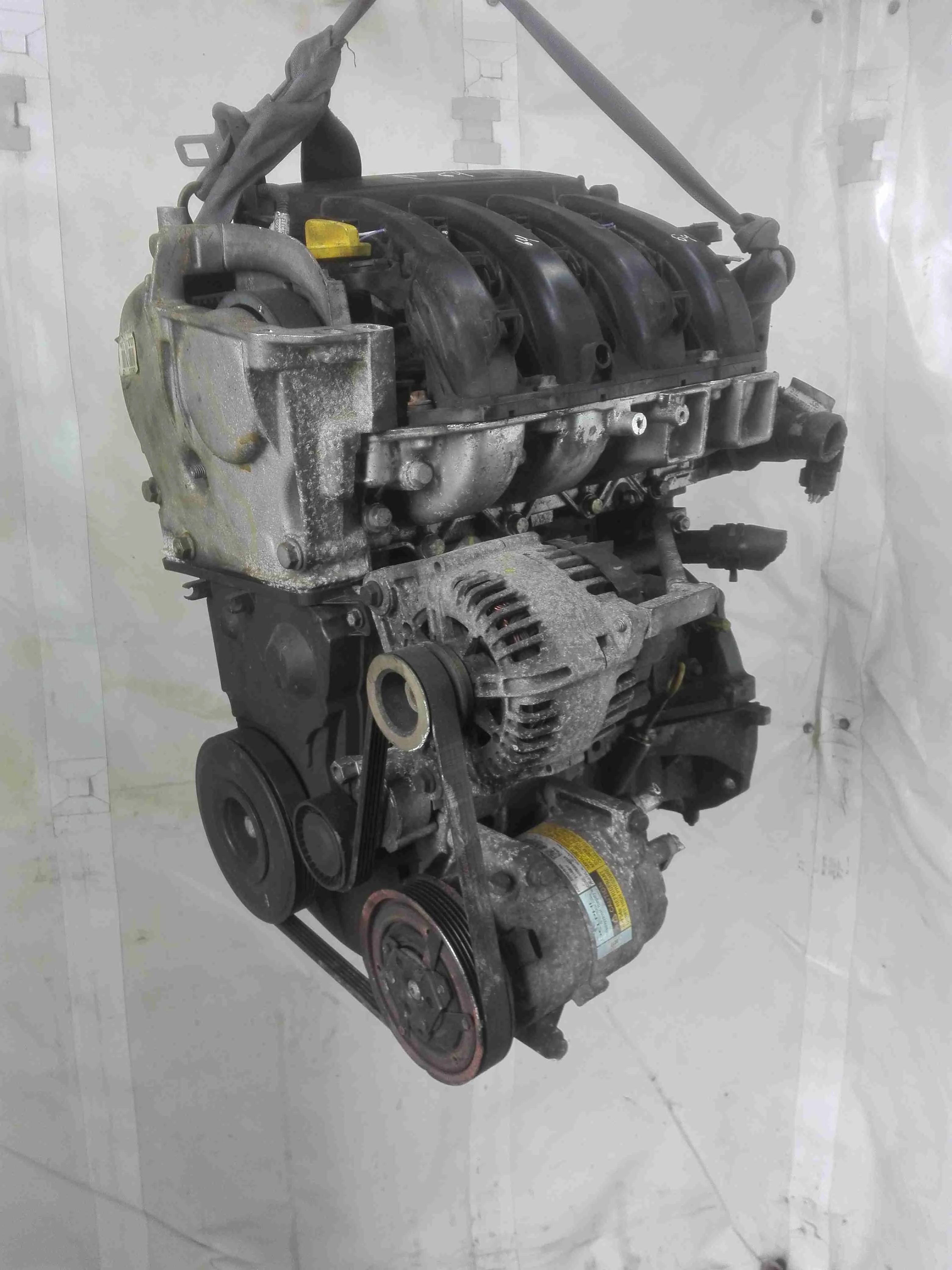 Двигатель Renault Megane II 2002-2006 2004 1,6 Бензин МКПП Хэтчбек 5дв.