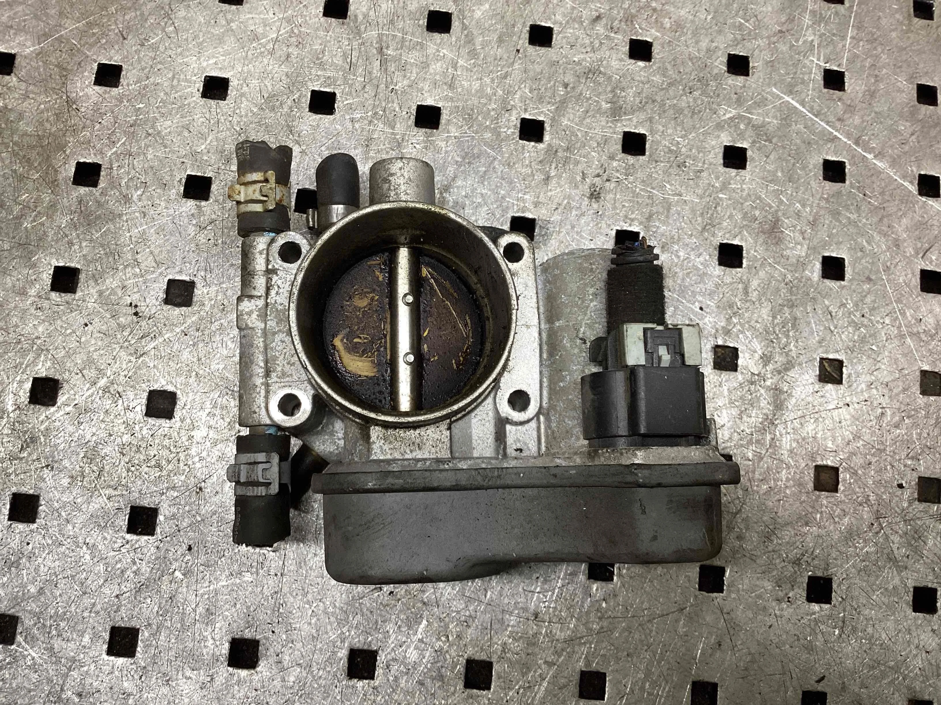 Заслонка дроссельная Opel Astra G 1998-2004 2002 1,6 Бензин