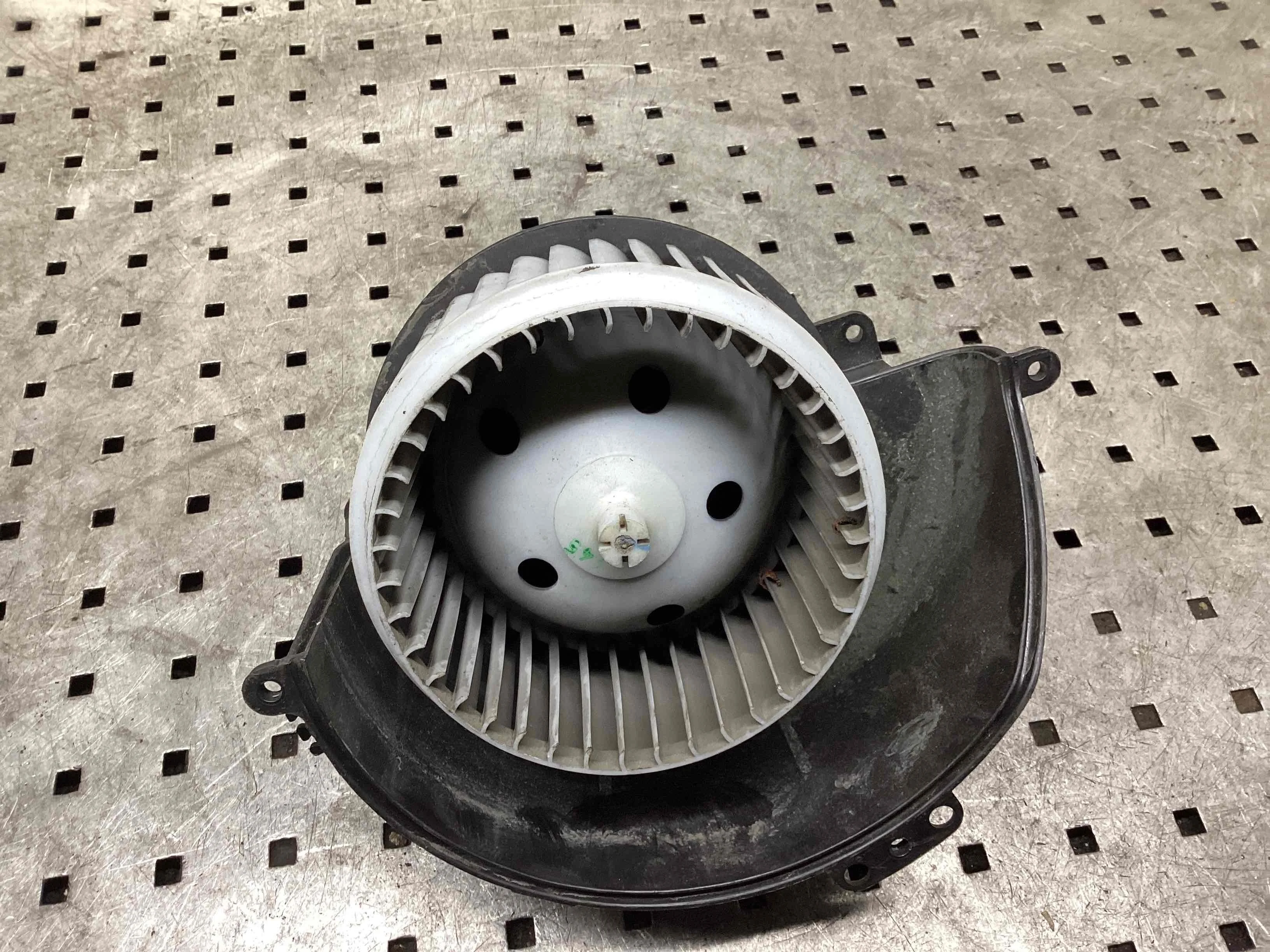 Моторчик печки Opel Astra H 2004-2007 2007 1,6 Бензин МКПП Хэтчбек 5дв.