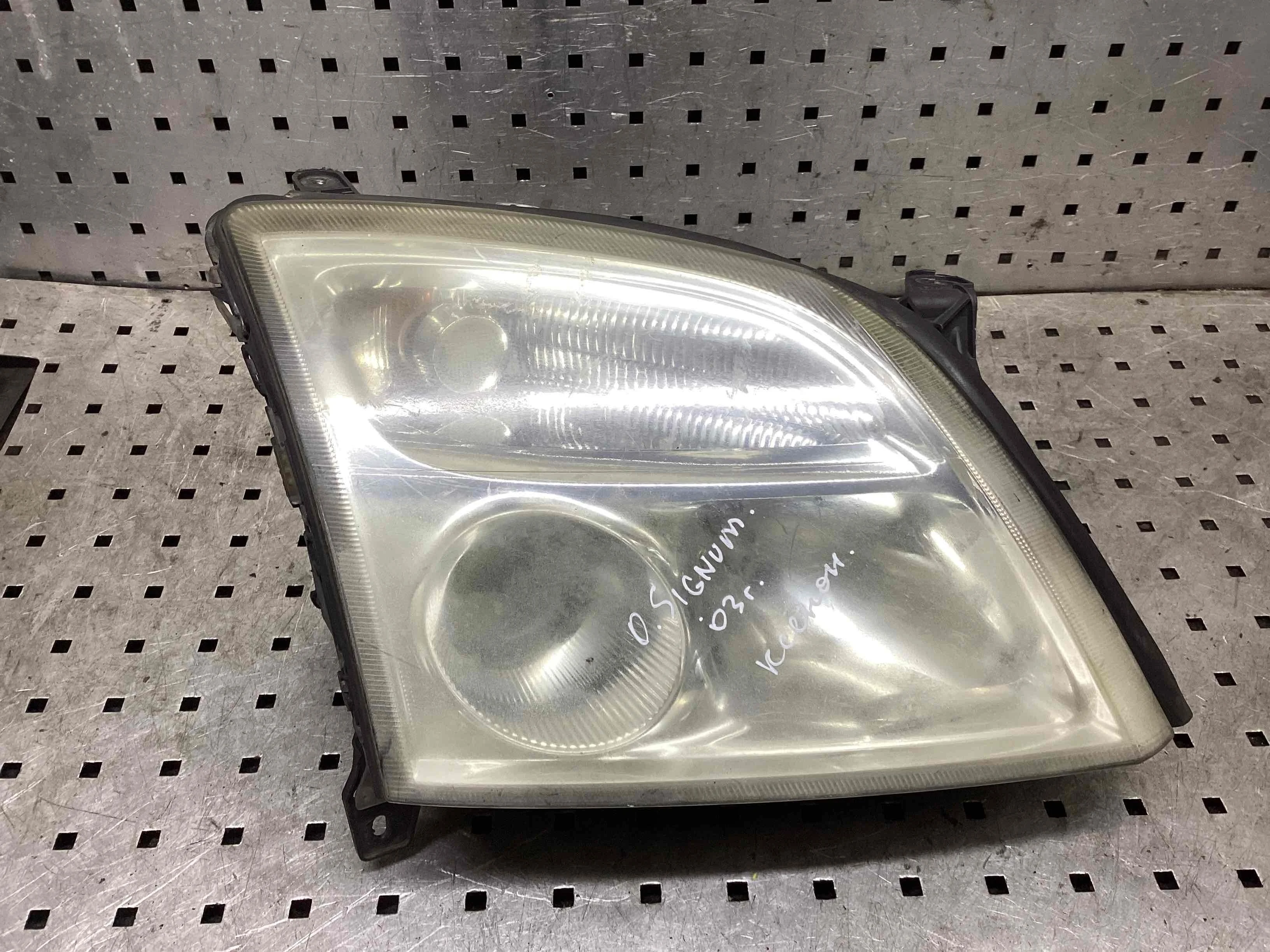 Фара правая Opel Signum 2003-2005 2003