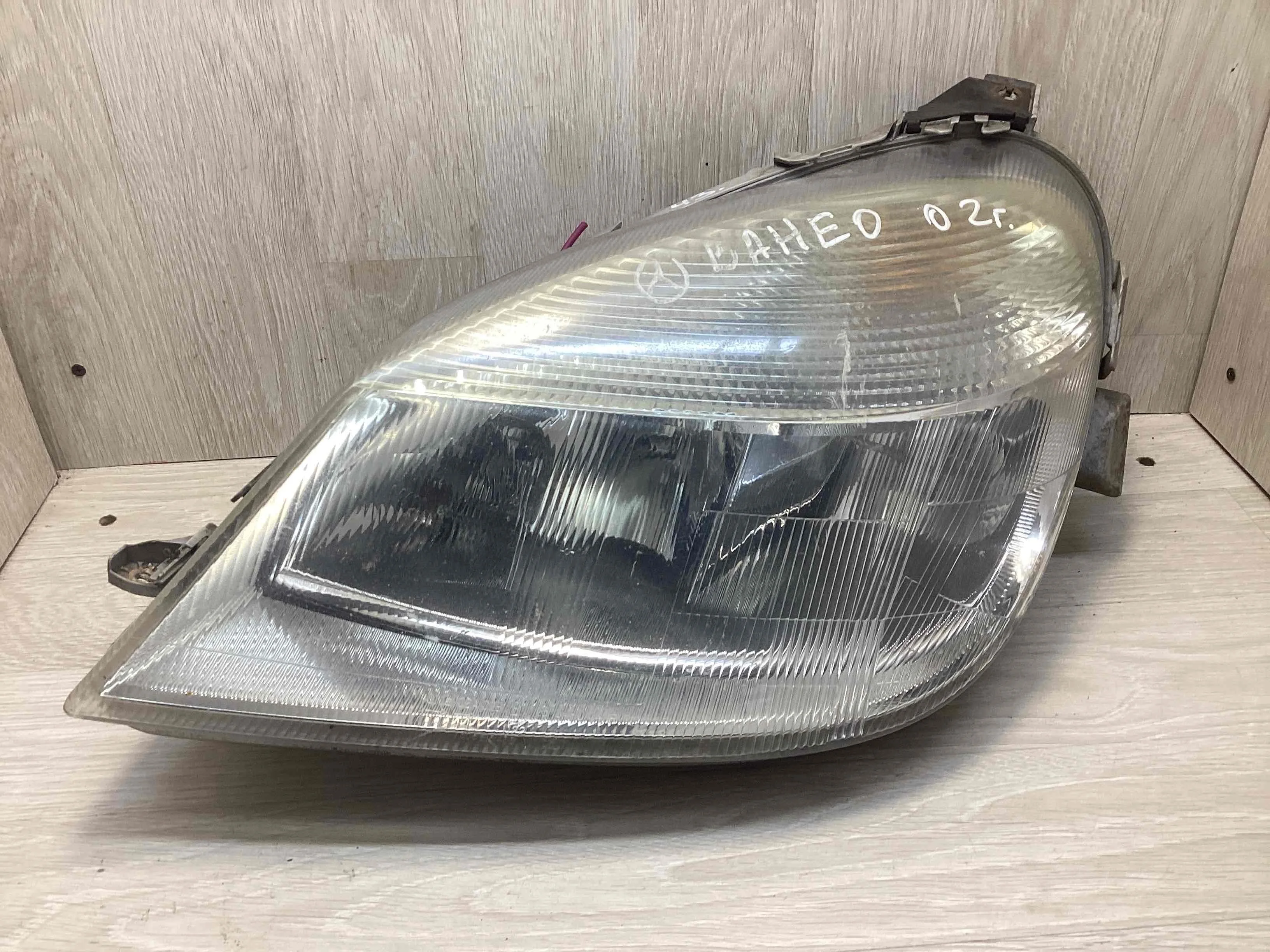 Фара левая Mercedes Vaneo 2002-2005  2002