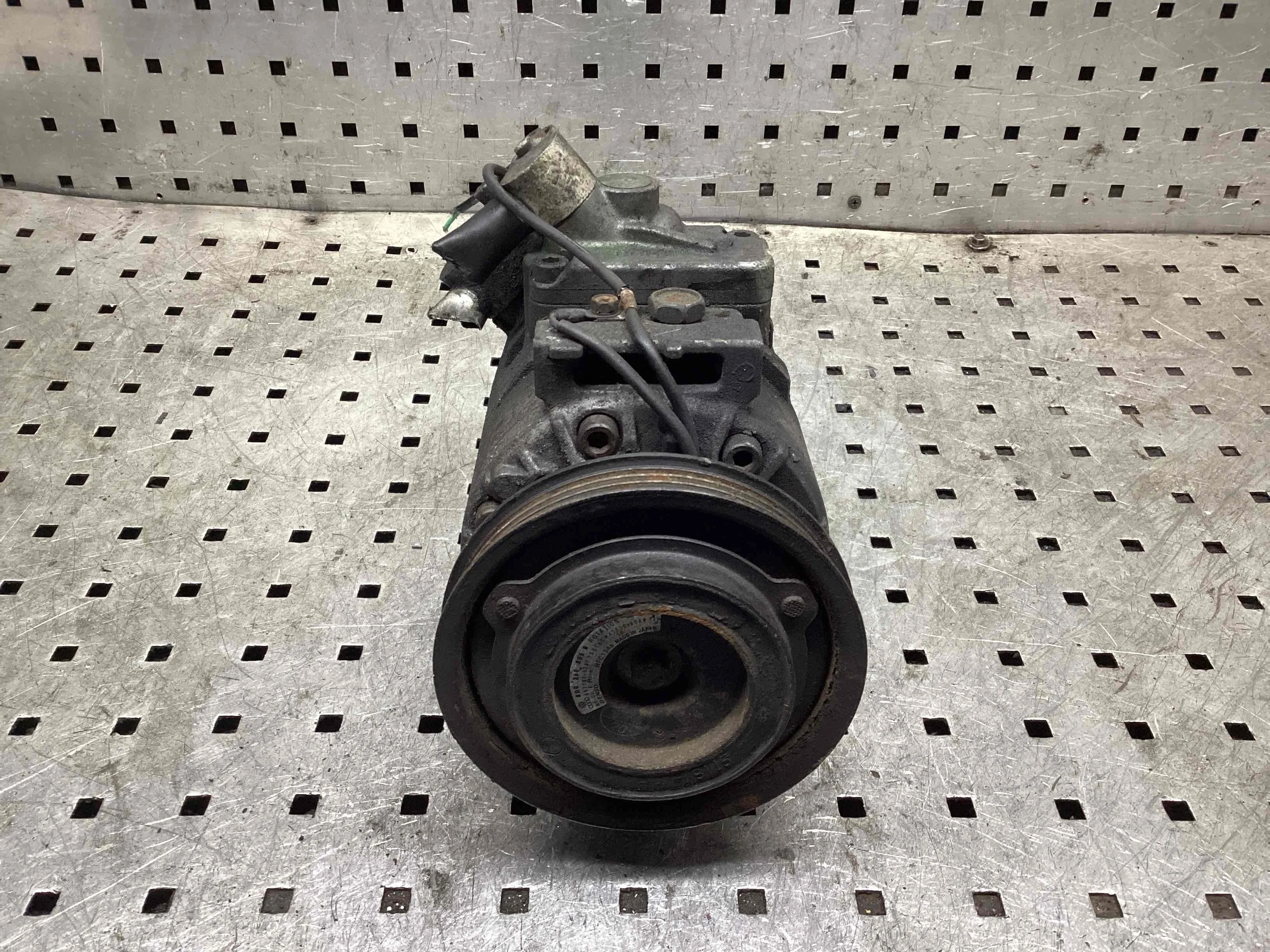 Компрессор кондиционера Audi A4 B5 (8D) 1999-2001 рестайлинг 2000 1,9 Дизель