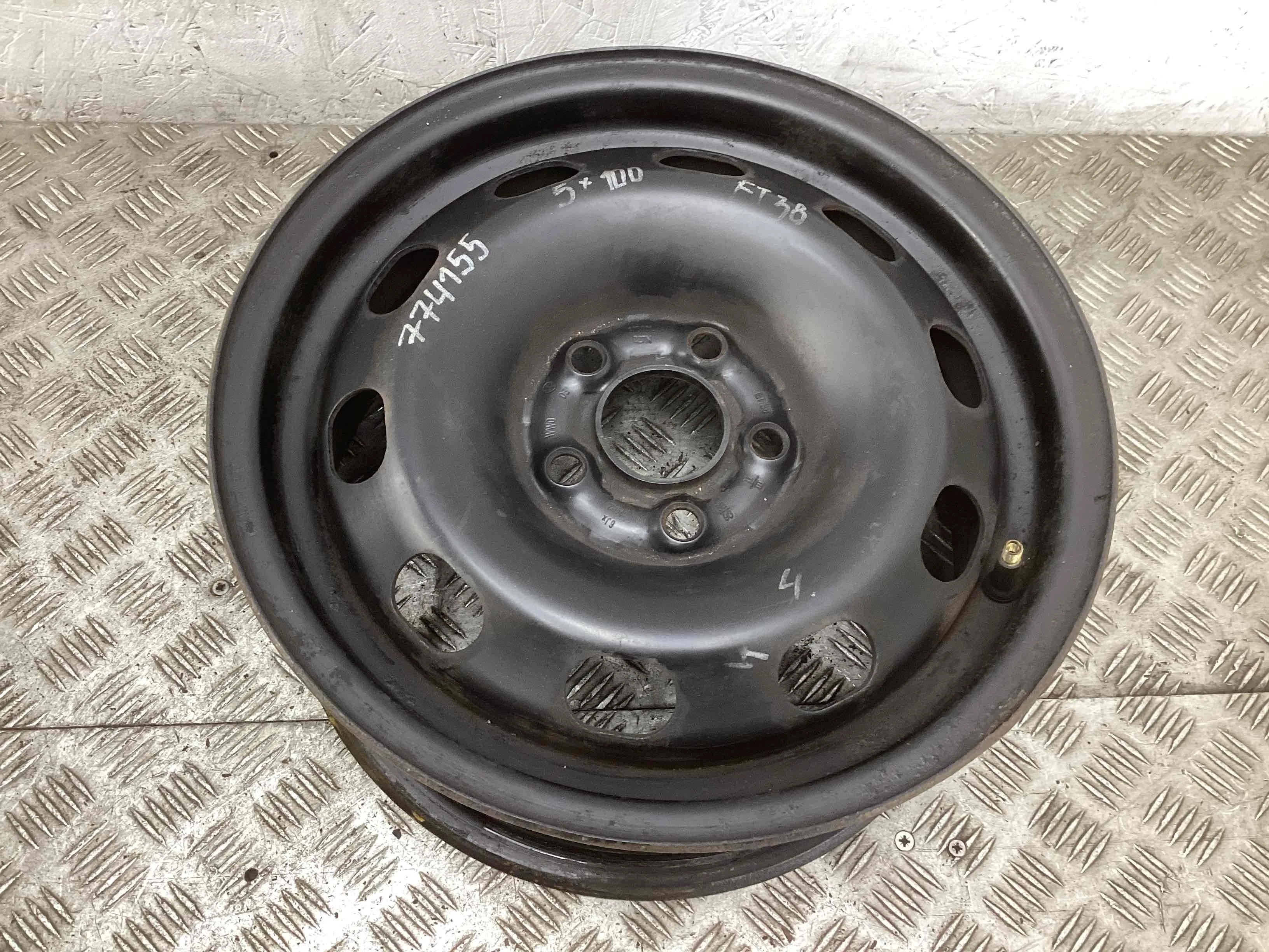 Диск штампованный Volkswagen Golf IV (1J) 1997-2004 1998