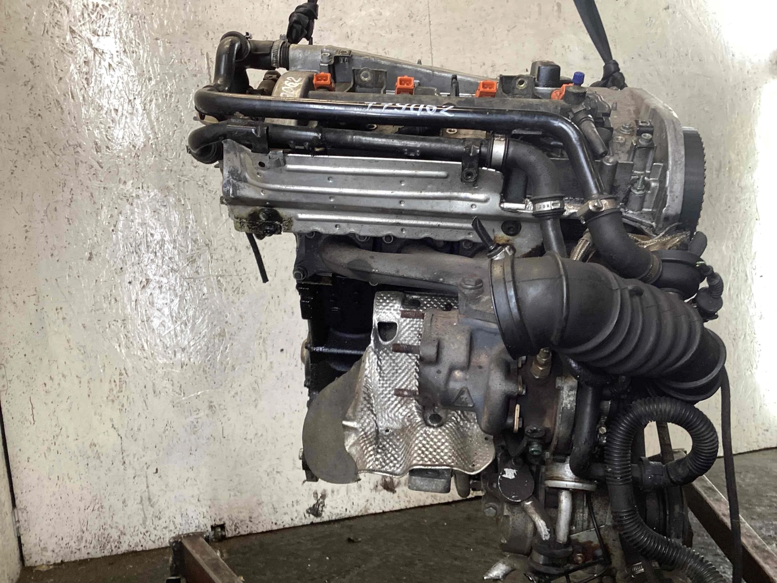 Двигатель Volkswagen Passat B5+ (3B) 2000-2005 рестайлинг 2001 1,8 Бензин МКПП 5ст. Универсал