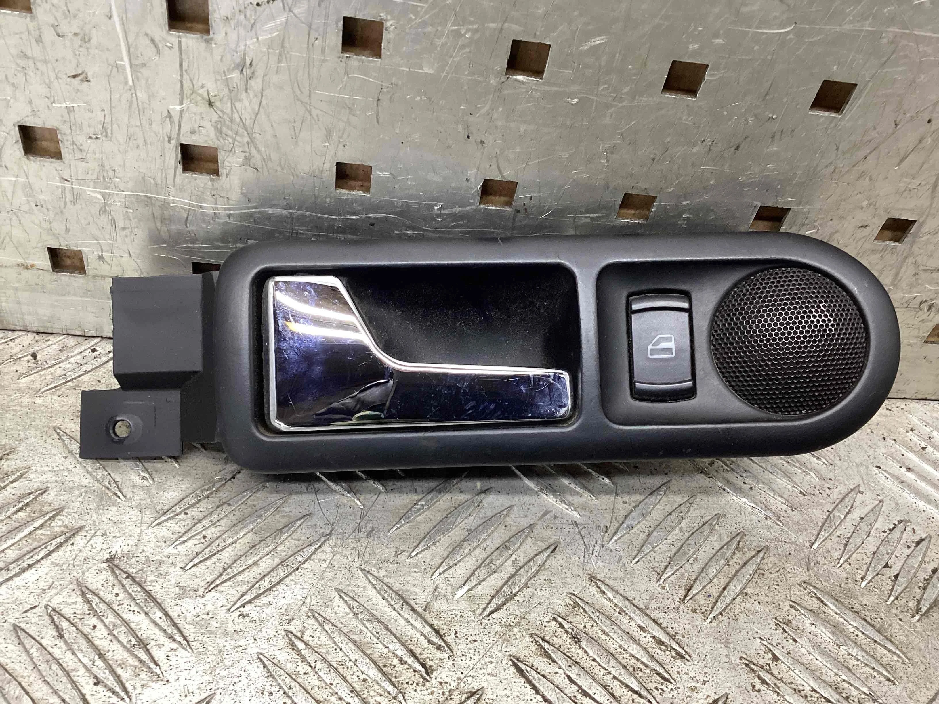 Ручка внутренняя задняя левая Volkswagen Passat Passat B5 (3B) 1996-2000 1999 1,9 Дизель МКПП 5ст. Универсал