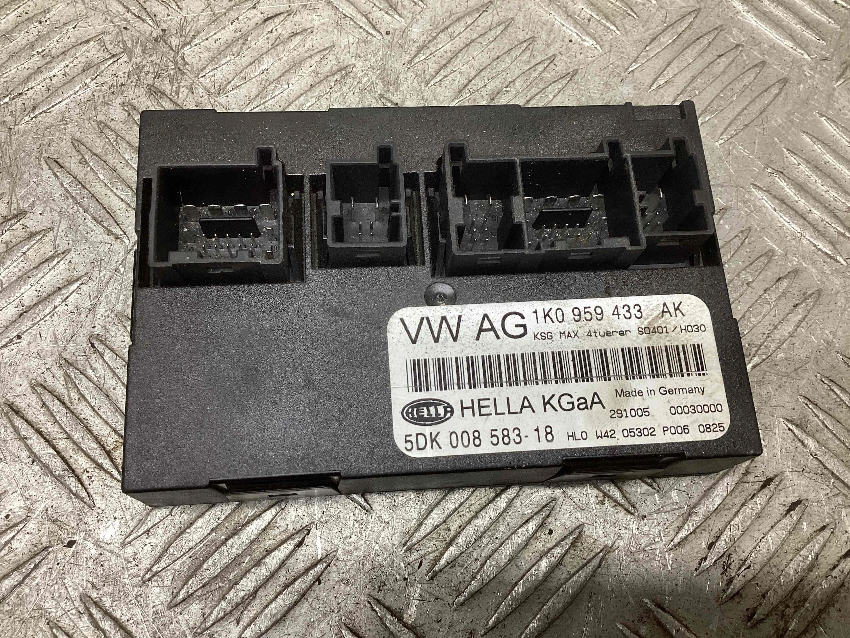 Блок комфорта Volkswagen Jetta V (1K) 2005-2011 2005 1,9 Дизель МКПП 5ст. Седан
