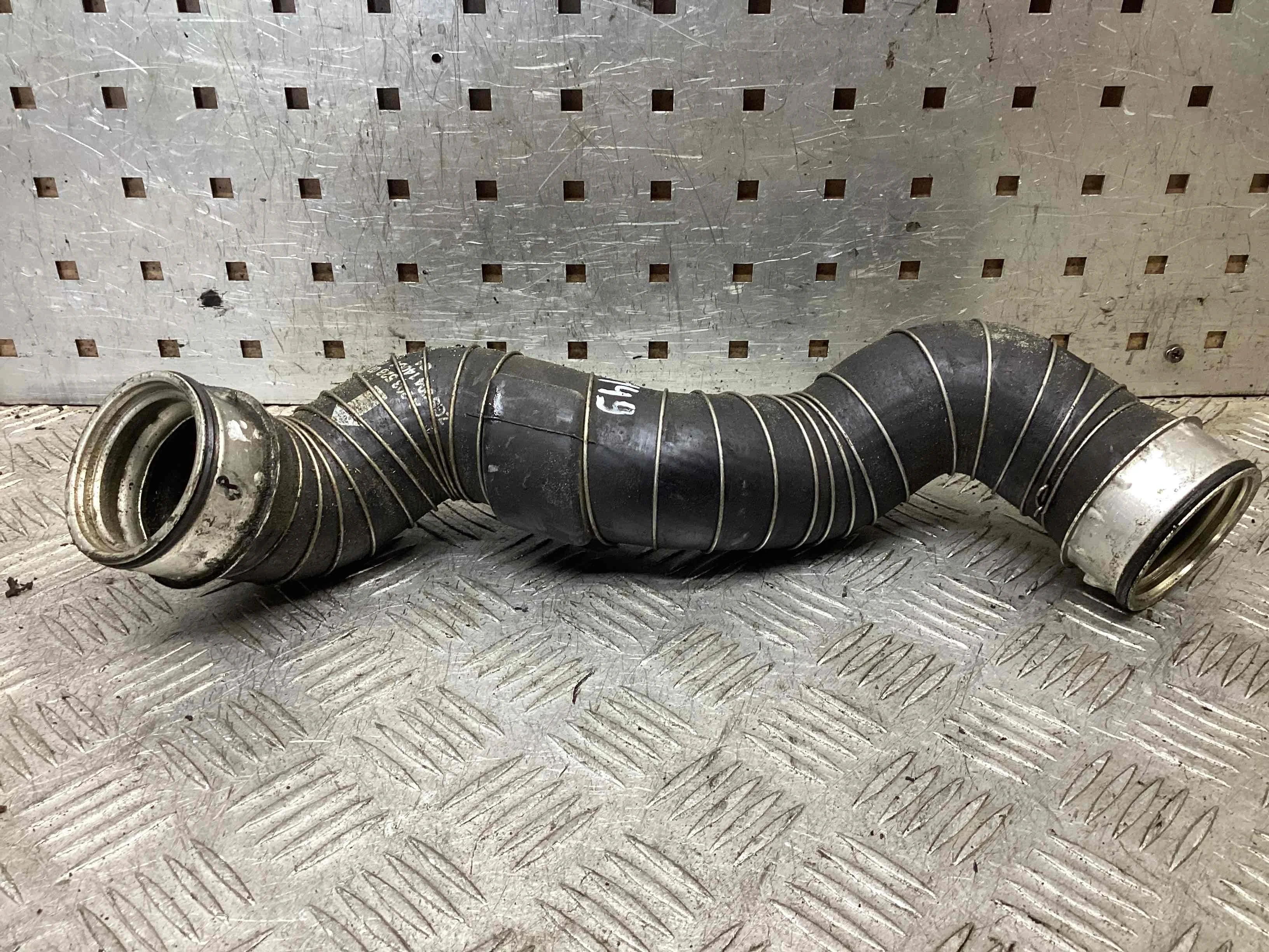 Патрубок интеркулера Mercedes C (W203) 2000-2004  2003 1,8 Бензин АКПП Седан