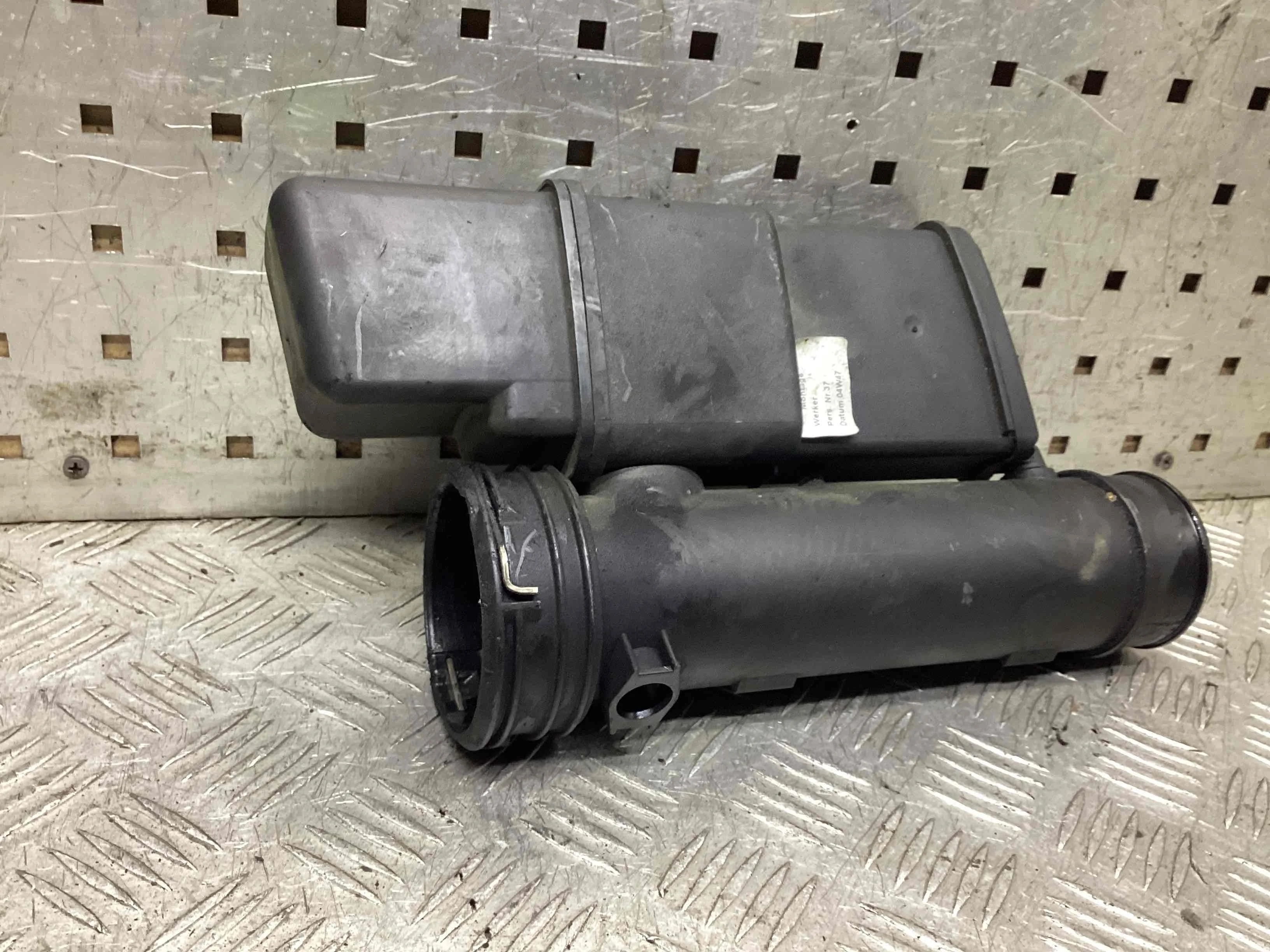 Патрубок интеркулера Mercedes E (W211) 2002-2006  2005 2,2 Дизель АКПП