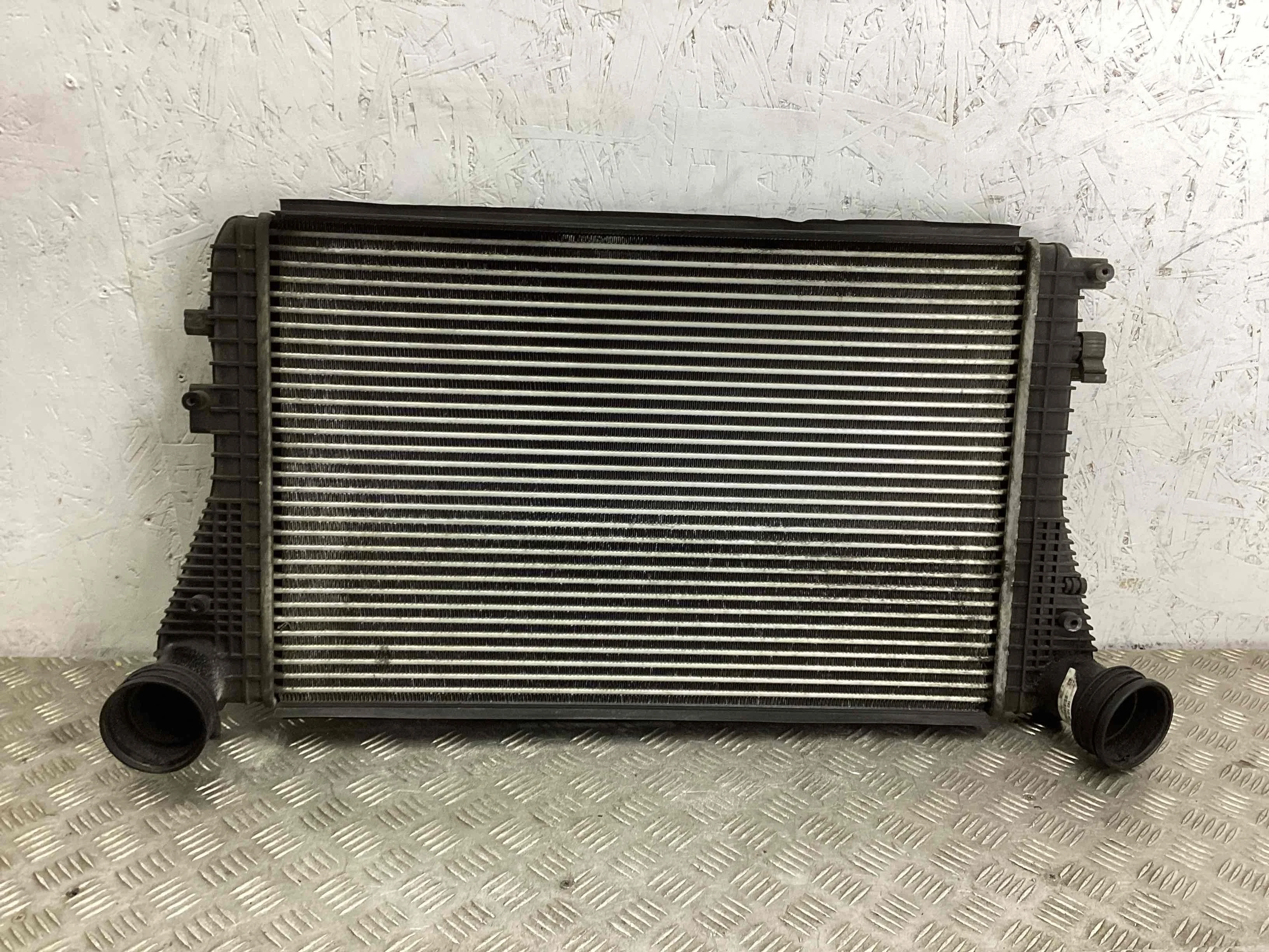 Интеркулер Volkswagen Golf V (1K) 2004-2009 2005 1,9 Дизель