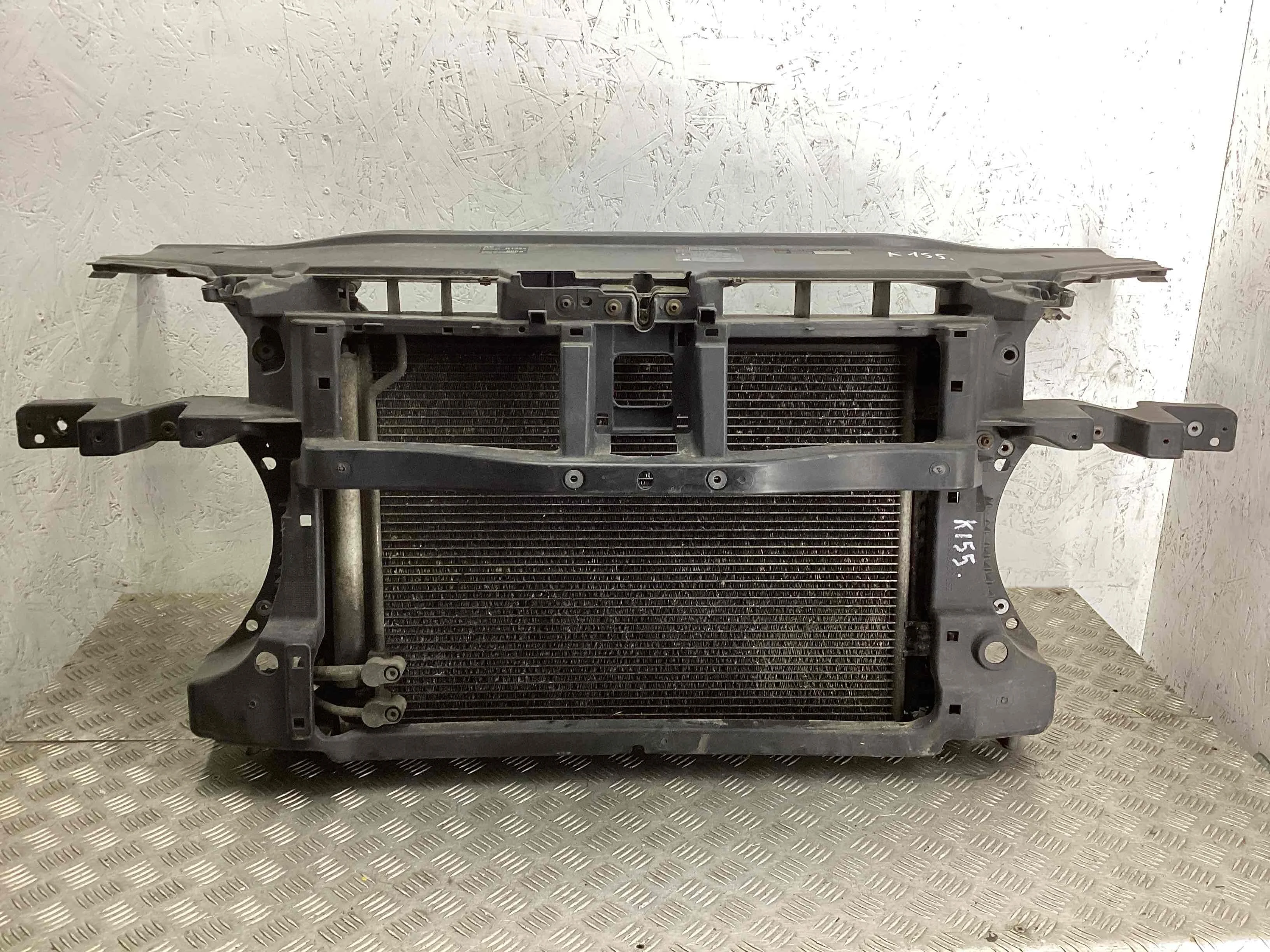 Передняя панель крепления облицовки (телевизор) Volkswagen Passat B6 (3C) 2005-2010 2008 2,0 Дизель АКПП Универсал