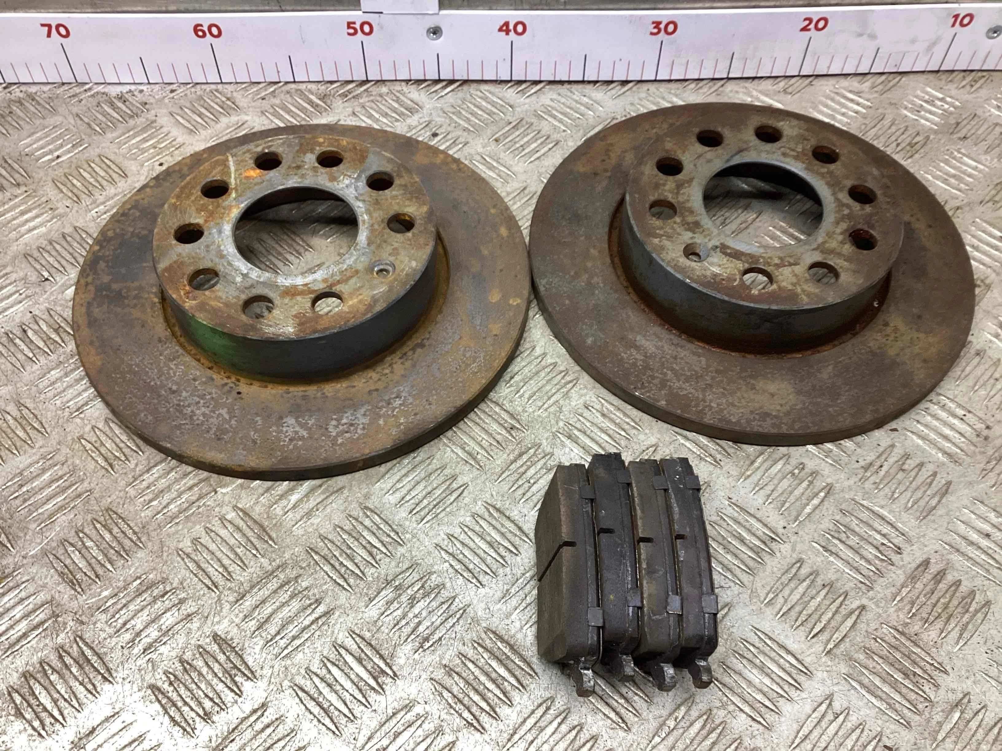 Диск тормозной задний Volkswagen Touran I (1T) 2003-2006 2004 1,9 Дизель АКПП Минивэн