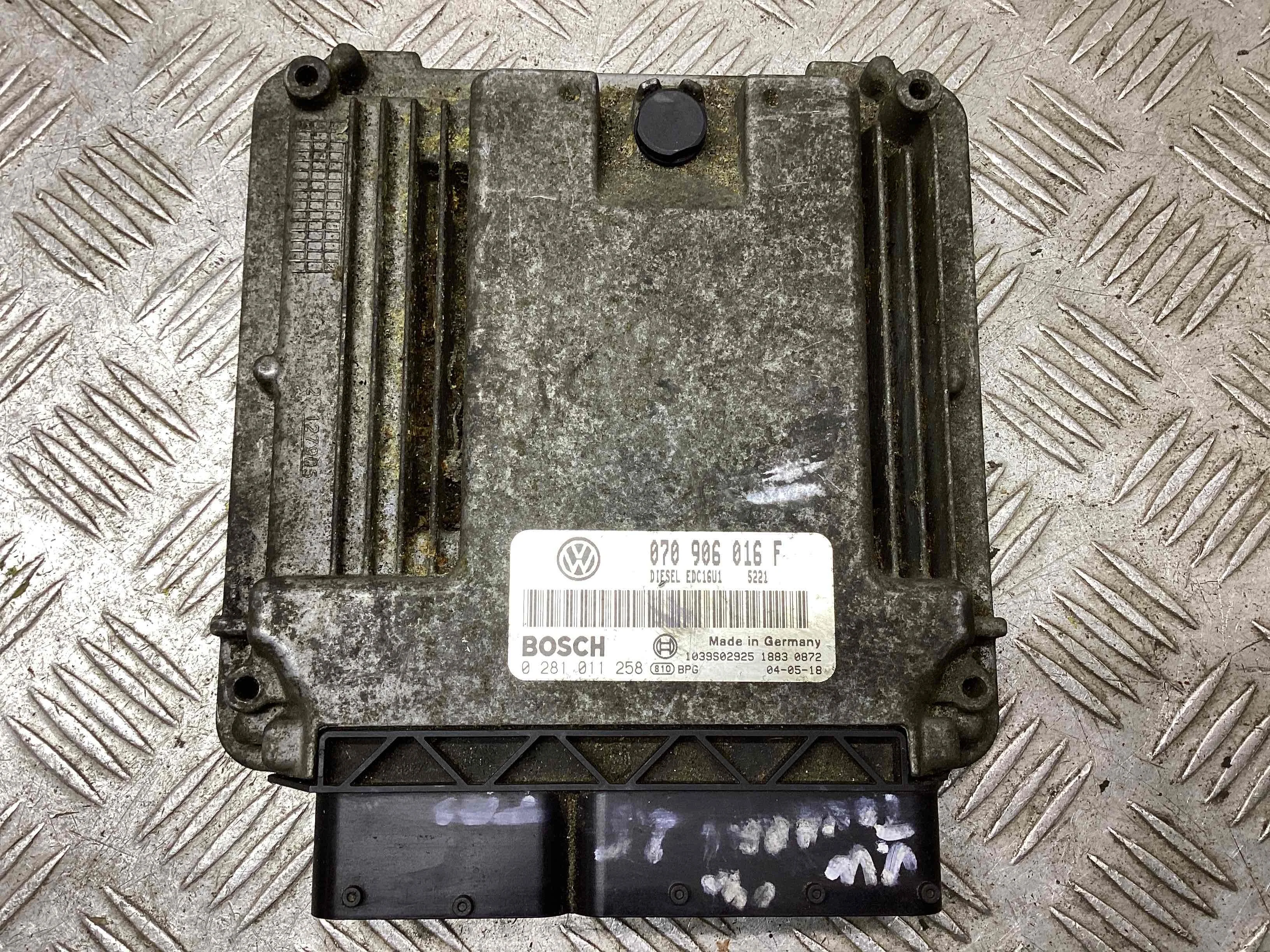 Блок управления двигателем Volkswagen Touareg I (7L) 2002-2006 2004 2,5 Дизель