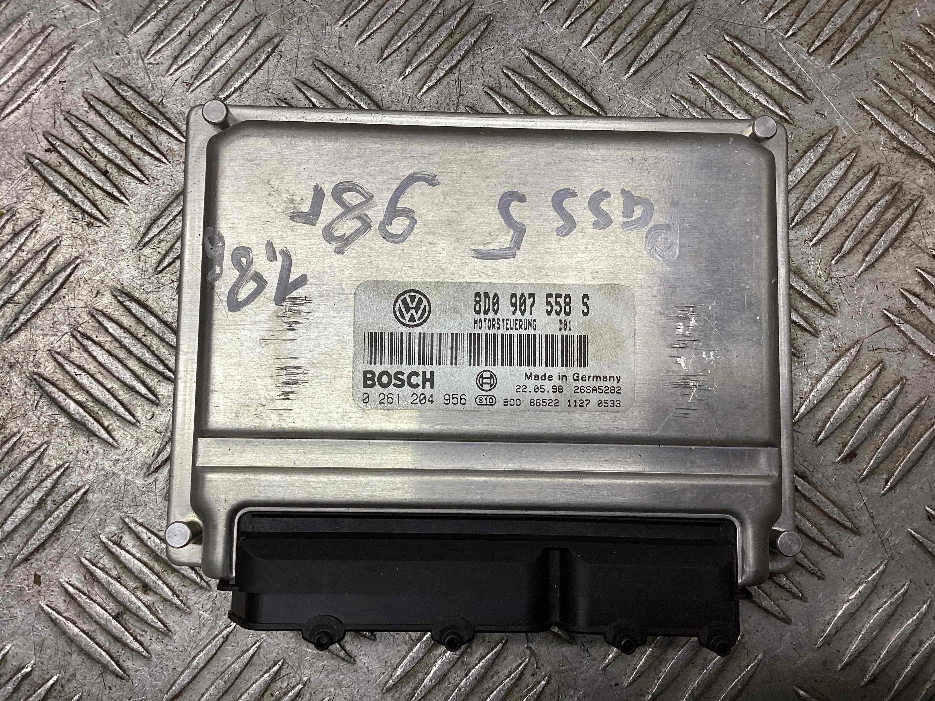 Блок управления двигателем Volkswagen Passat Passat B5 (3B) 1996-2000 1998 1,8 Бензин