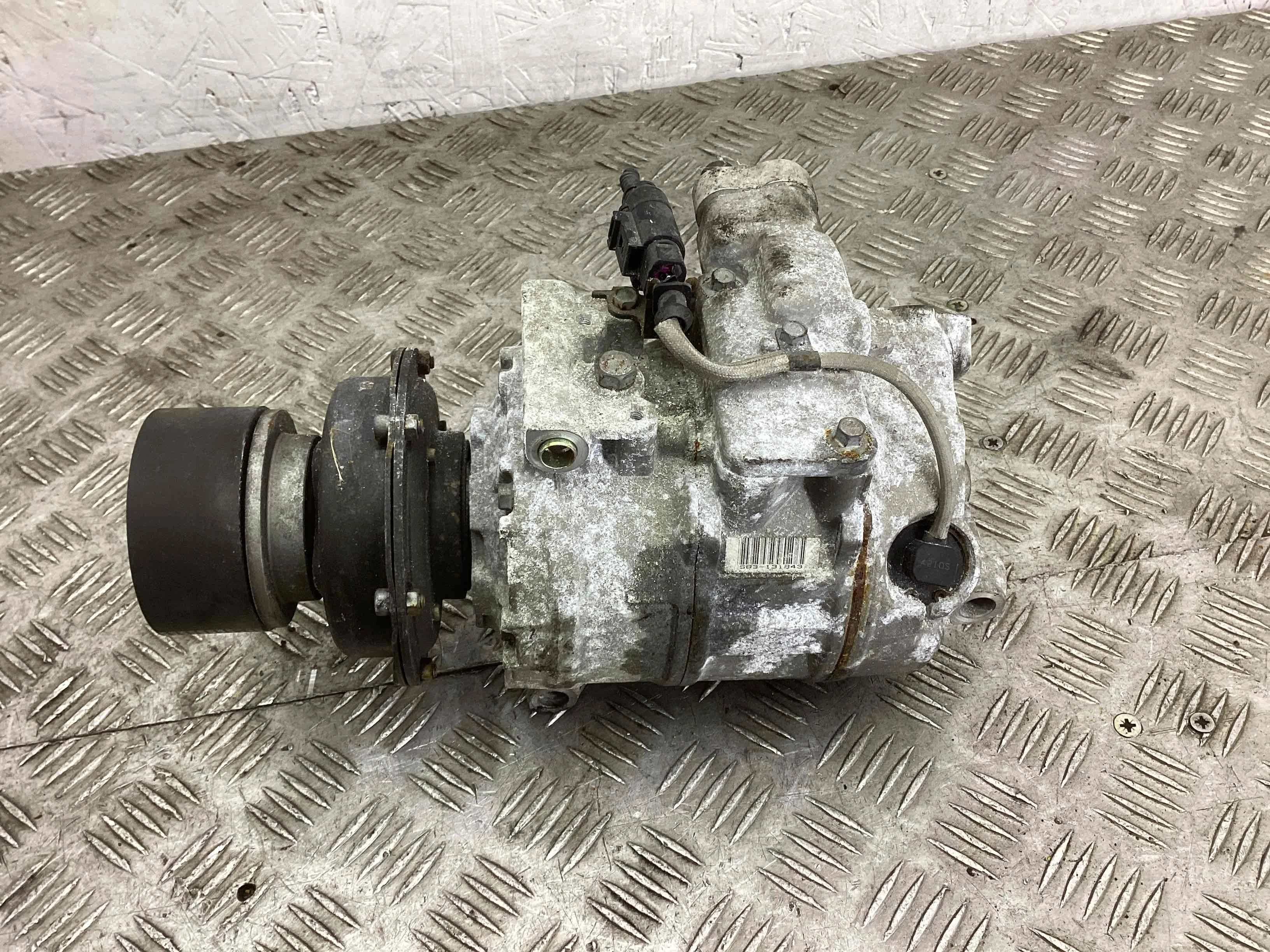 Компрессор кондиционера Volkswagen Touareg I (7L) 2002-2006 2004 2,5 Дизель АКПП Внедорожник