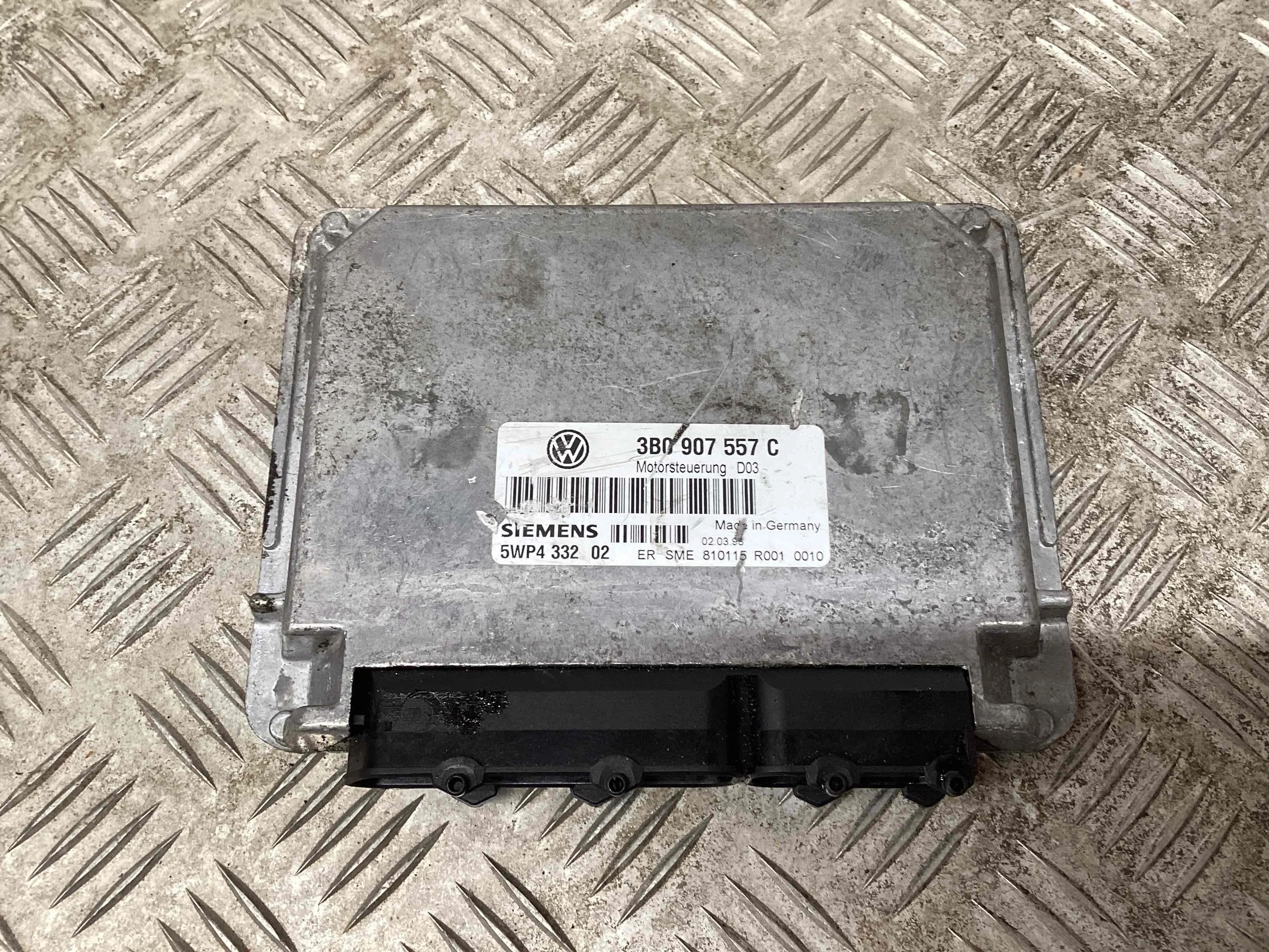 Блок управления двигателем Volkswagen Passat B5 (3B) 1996-2000 1998 1,6 Бензин МКПП 5ст. Седан