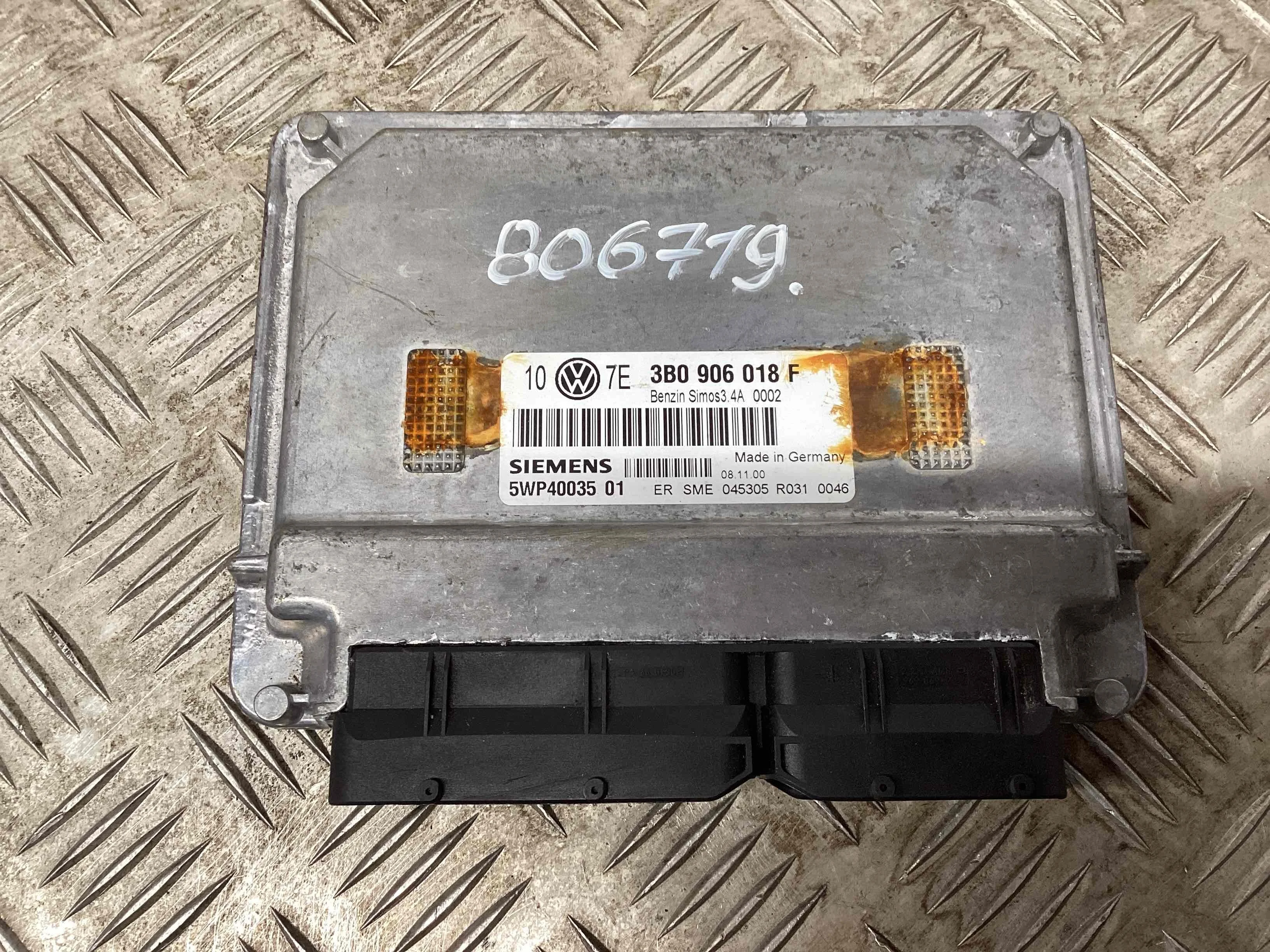 Блок управления двигателем Volkswagen Passat B5+ (3B) 2000-2005 рестайлинг 2001 1,6 Бензин МКПП 5ст. Универсал