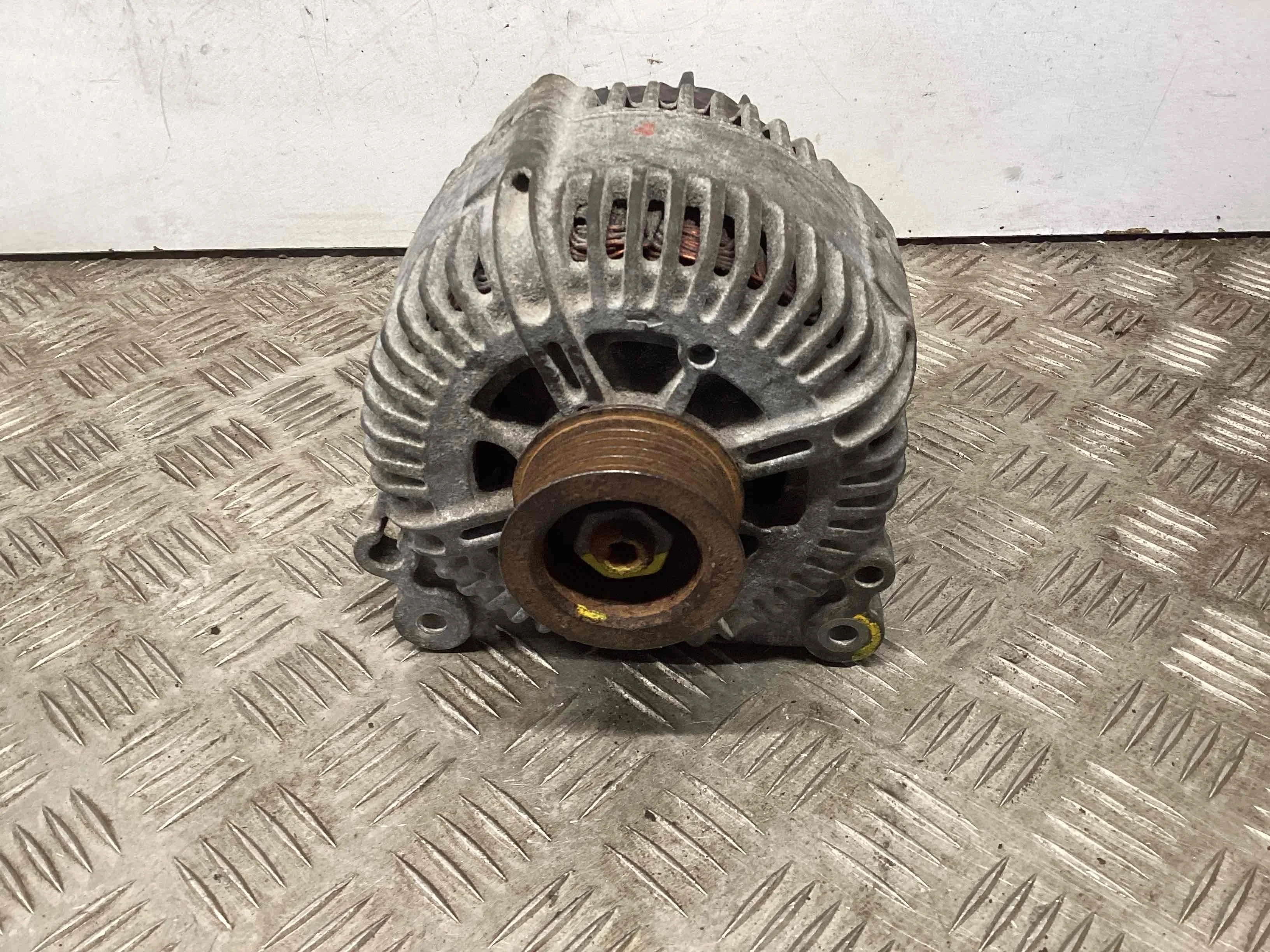 Генератор Audi A6 C6 (4F) 2004-2008 2006 2,7 Дизель АКПП Седан