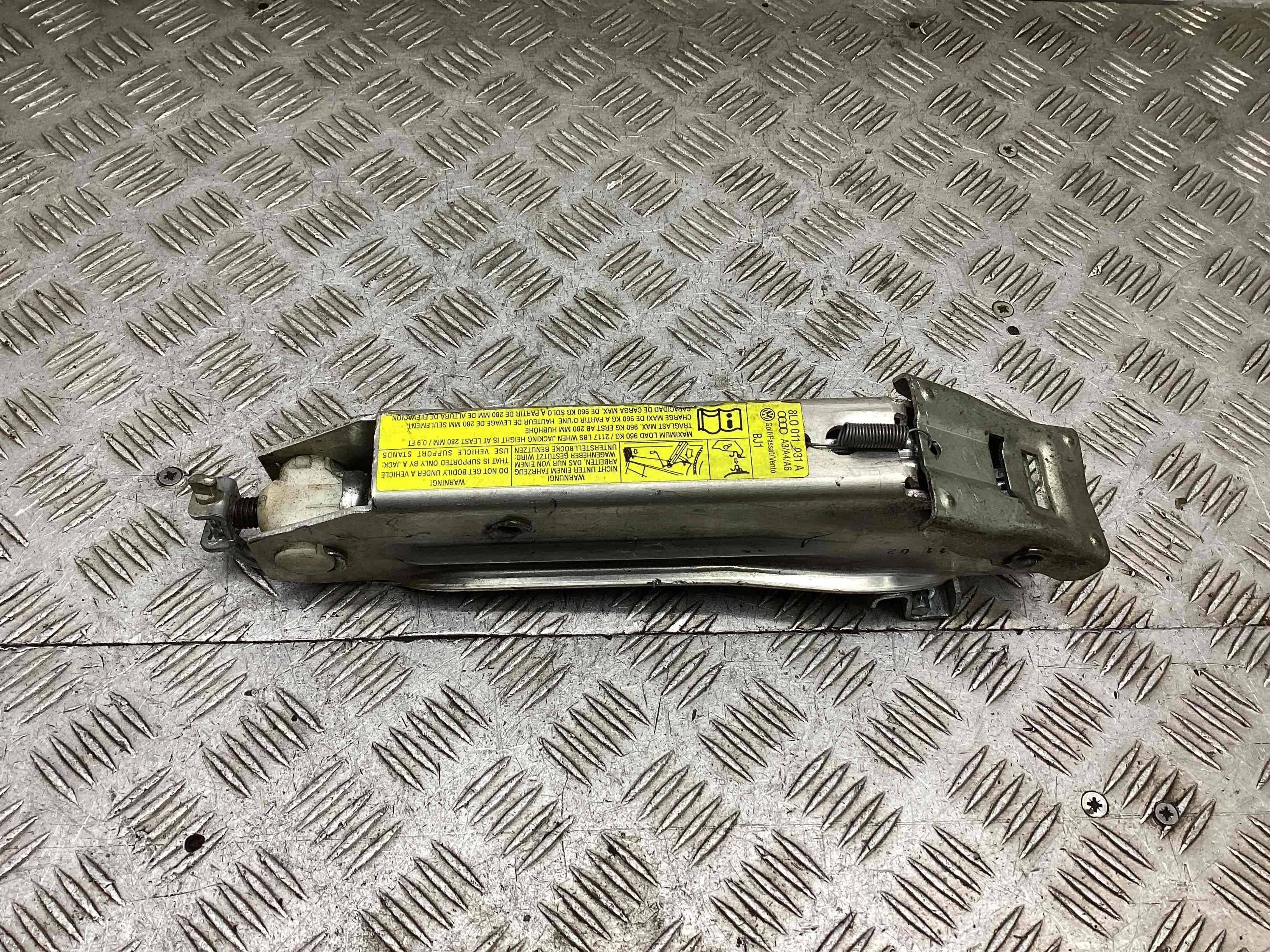 Домкрат Volkswagen Jetta V (1K) 2005-2011 2005