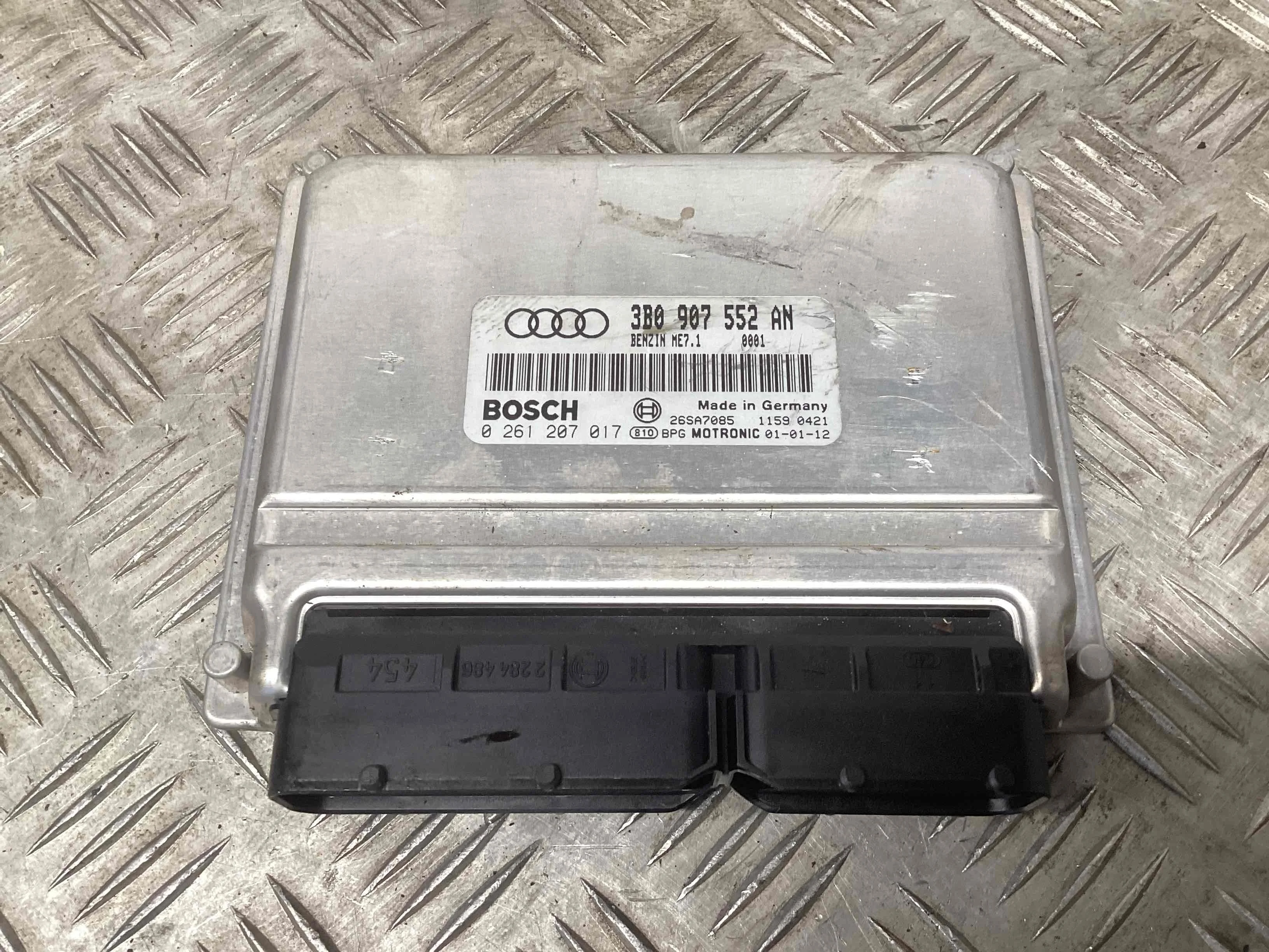Блок управления двигателем Audi A6 C5 (4B) 1997-2001 2001 2,4 Бензин МКПП 5ст. Универсал