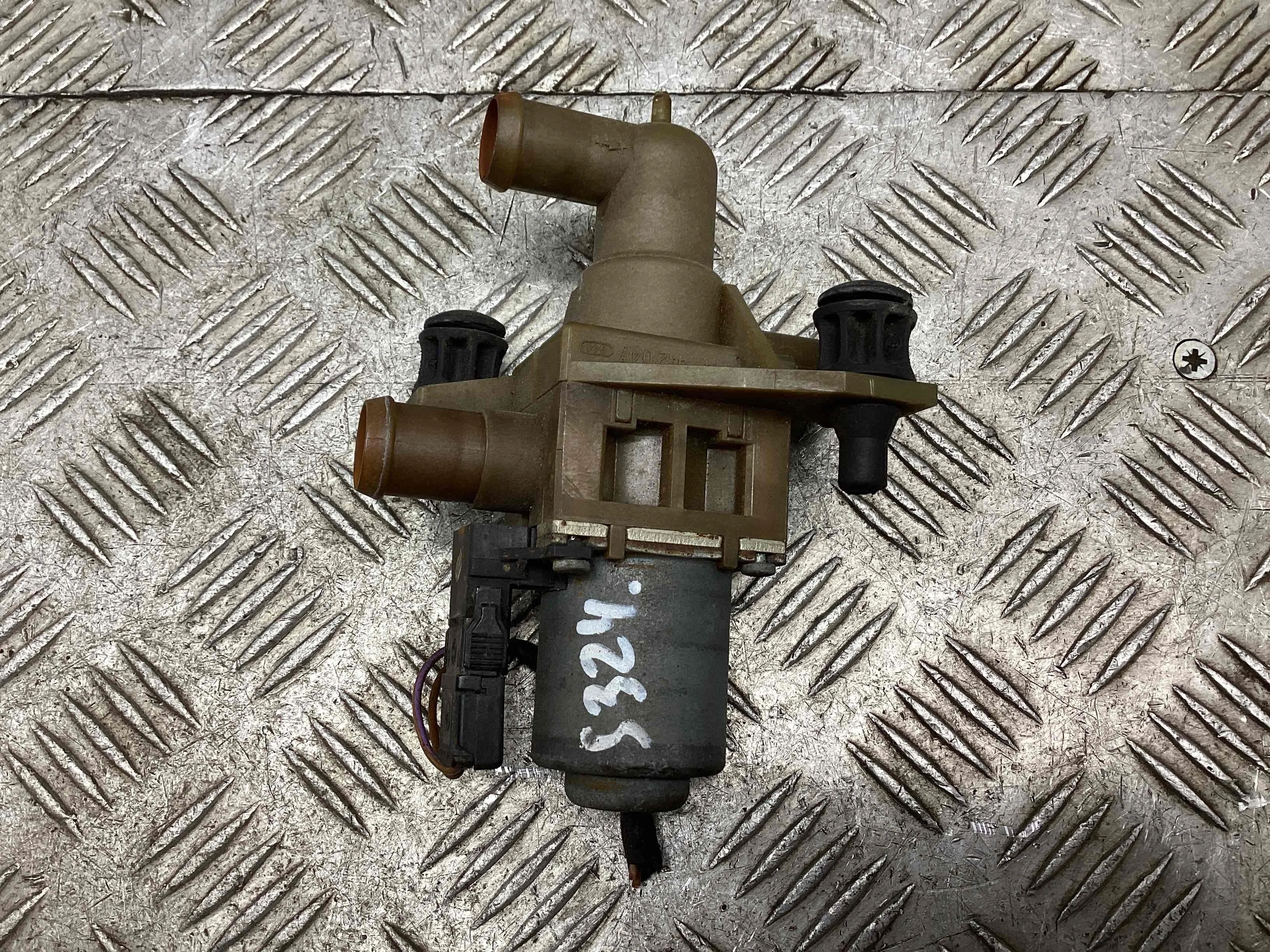 Кран отопителя (печки) Mercedes Vito (W638) 1996-2003  1999 2,2 Дизель АКПП Микроавтобус