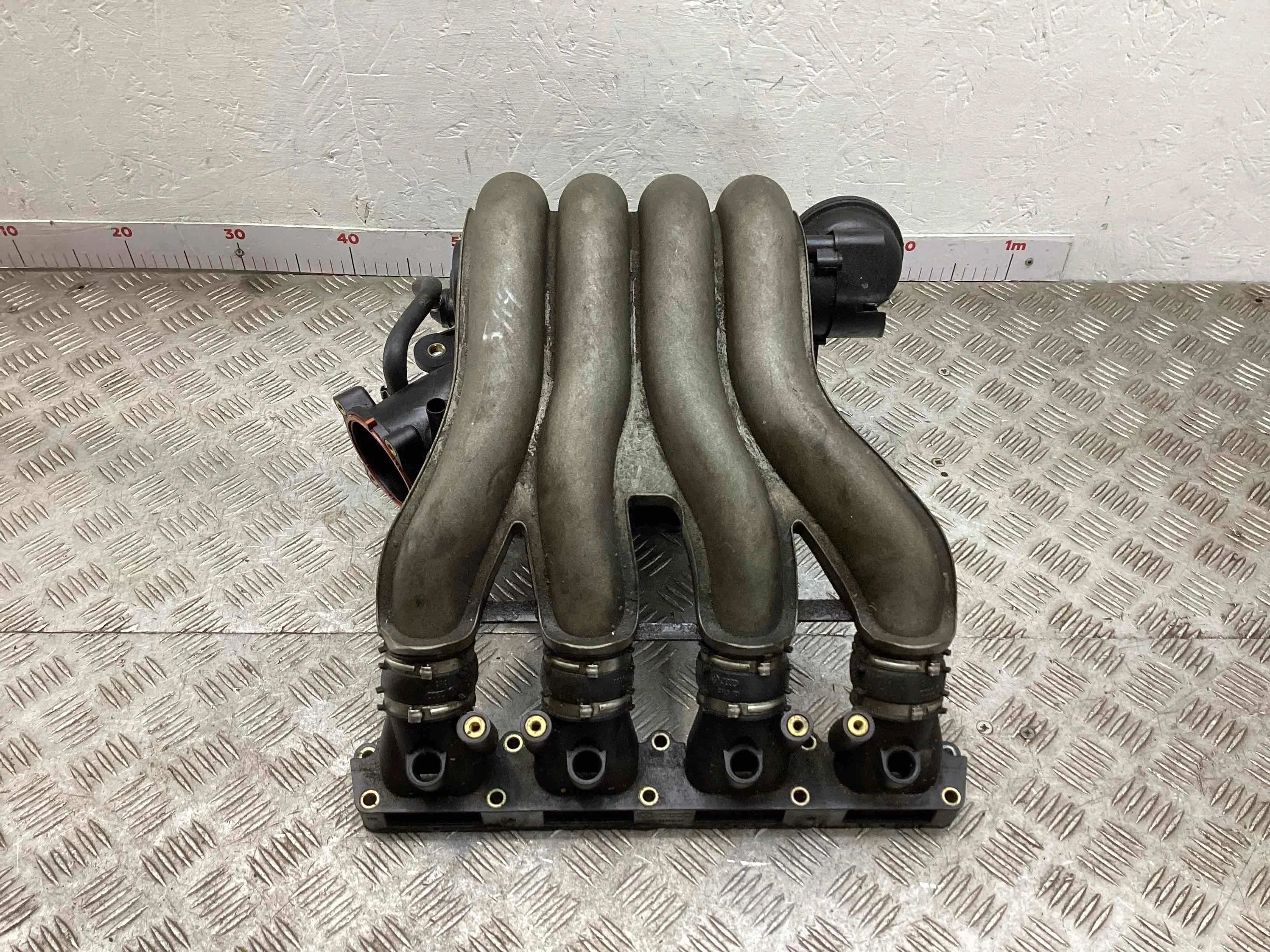 Коллектор впускной Audi A4 B6 (8EC, 8E5) 2000-2006 2001 2,0 Бензин АКПП Седан