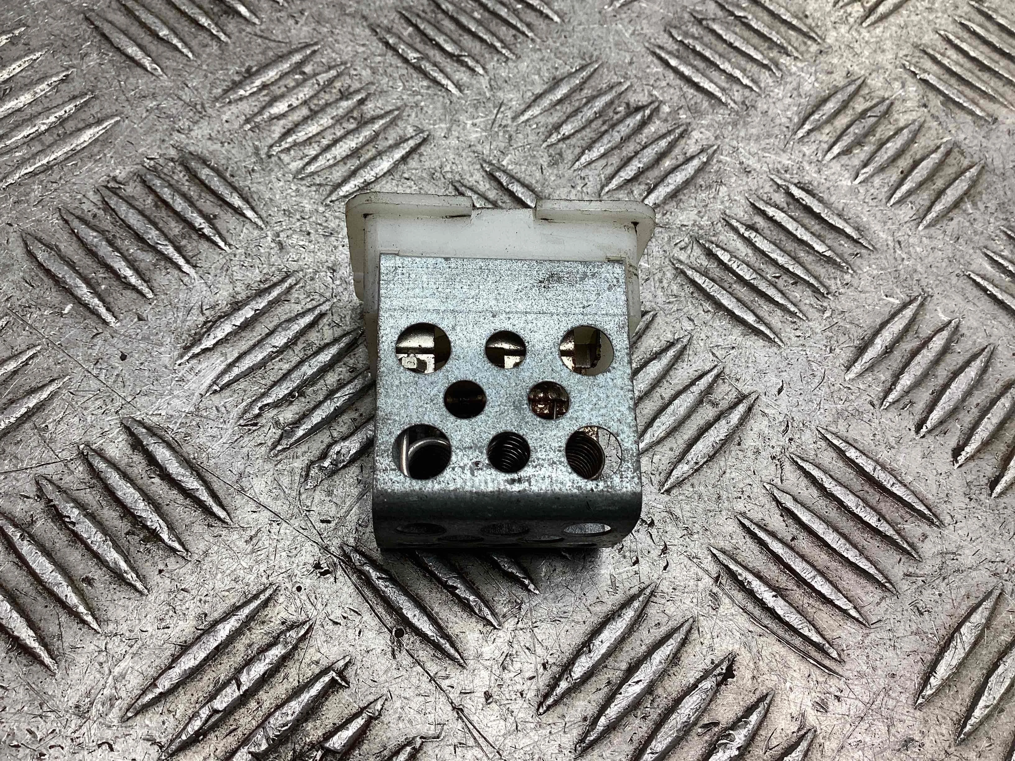 Сопротивление печки Opel Astra H 2004-2007 2005