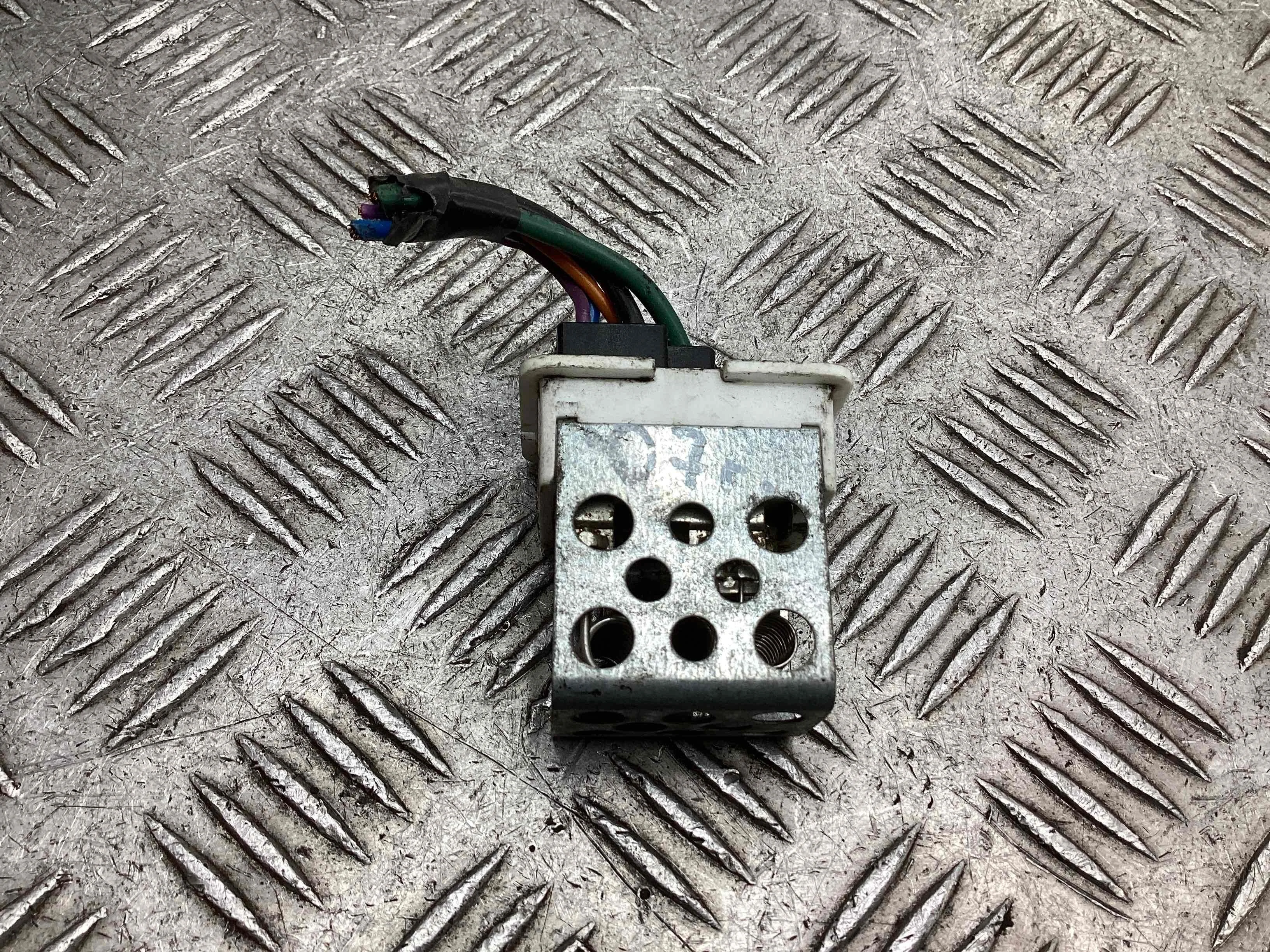 Сопротивление печки Opel Astra H 2004-2007 2006