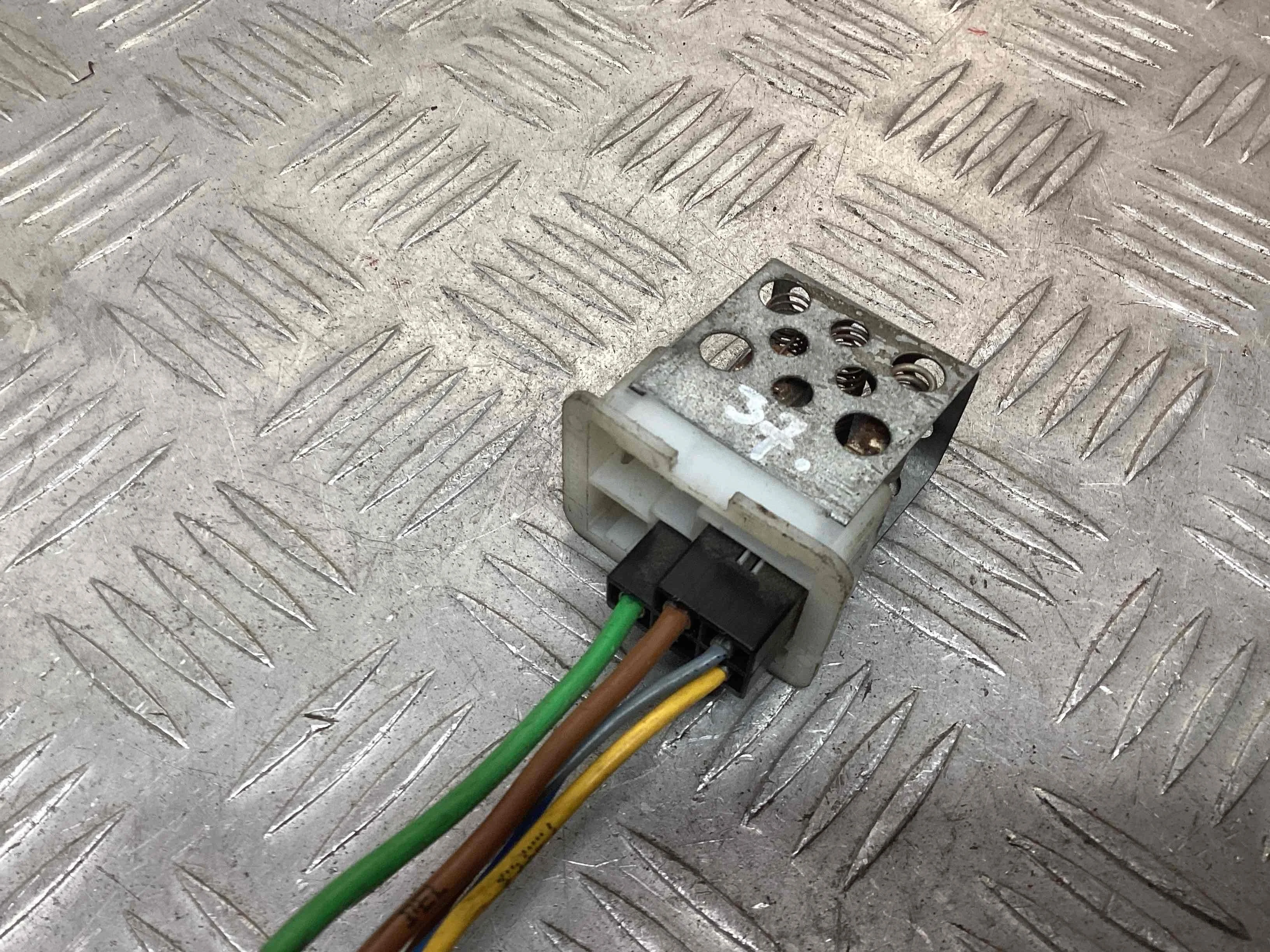 Сопротивление печки Opel Astra H 2004-2007 2006