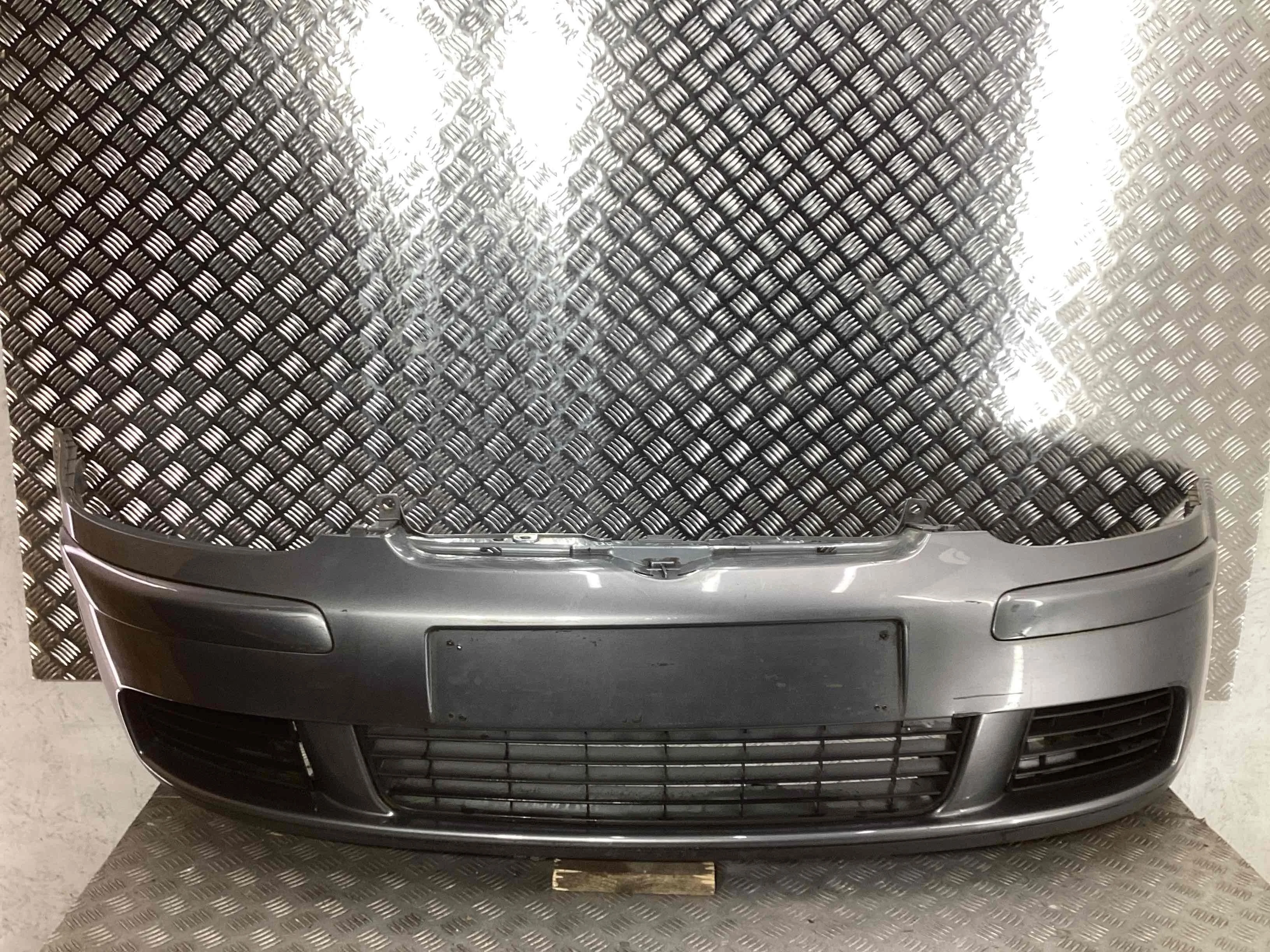 Бампер передний Volkswagen Golf V (1K) 2004-2009 2006 1,6 Бензин АКПП Хэтчбек 3дв.