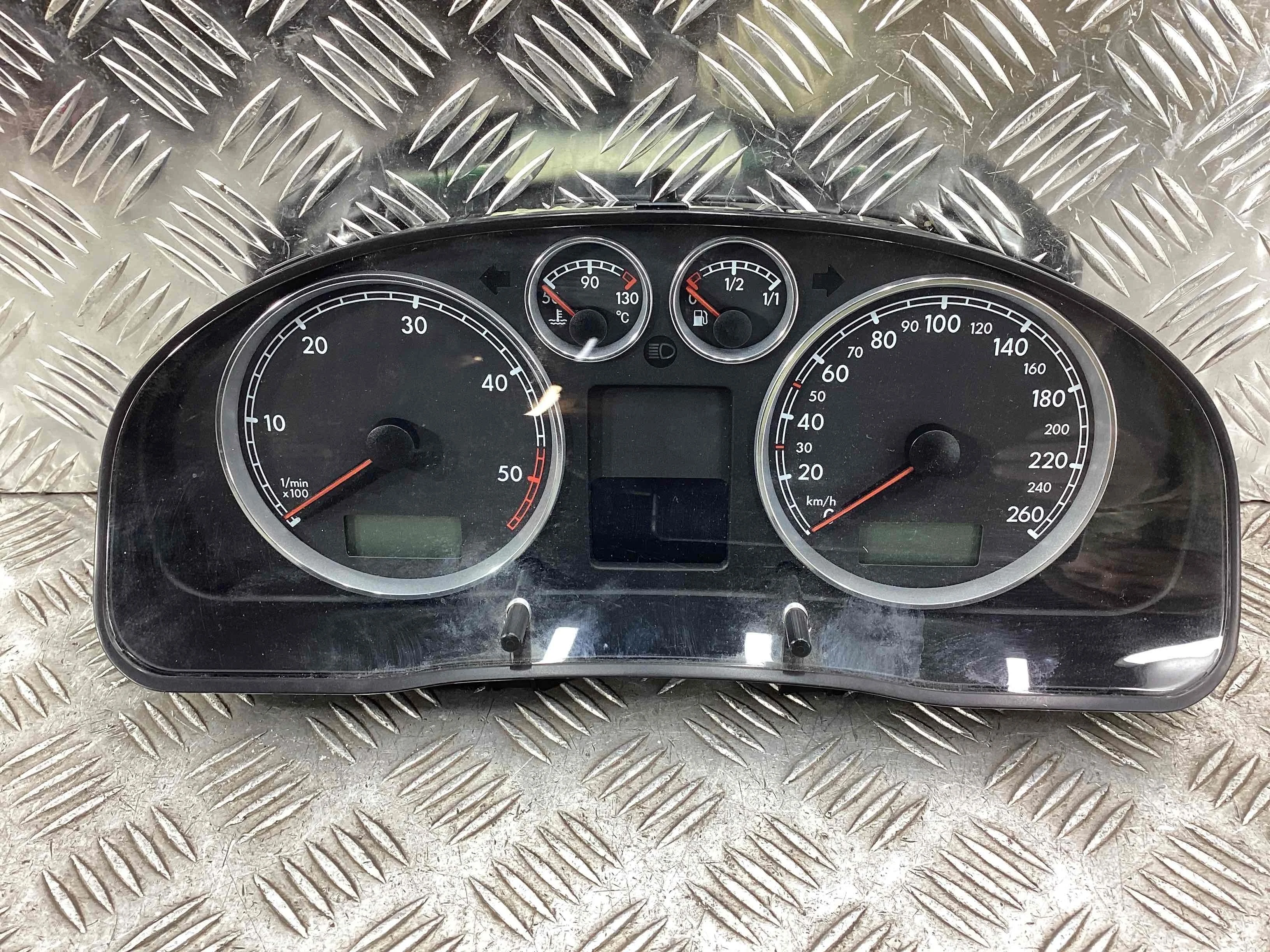 Щиток приборов (приборная панель) Volkswagen Passat B5+ (3B) 2000-2005 рестайлинг 2004 1,9 Дизель АКПП Универсал
