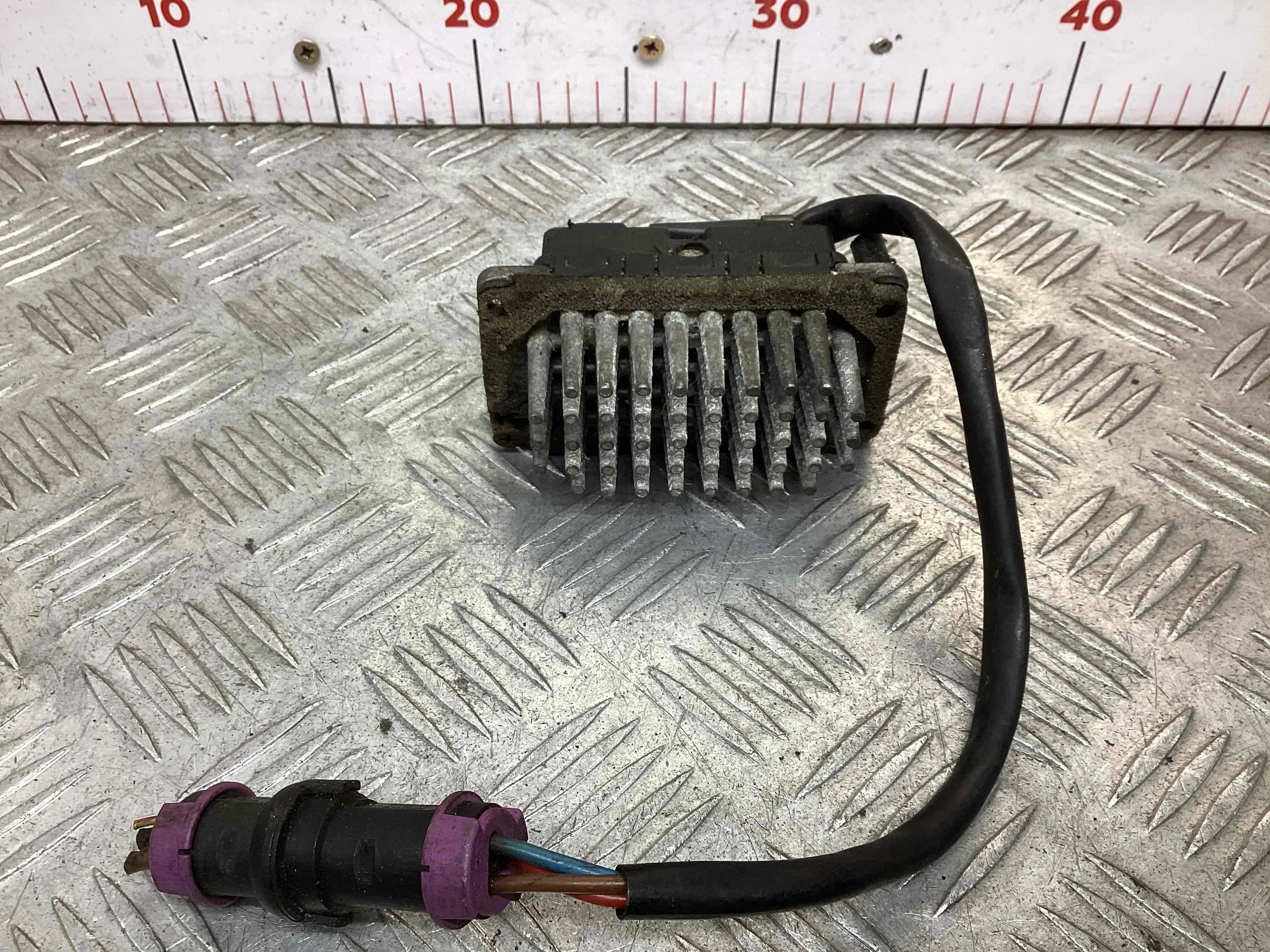 Сопротивление печки Audi A8 D2 (4D) 1994-2002 2000